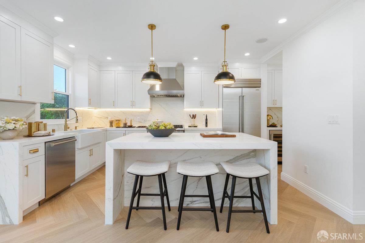 Detail Gallery Image 20 of 83 For 678 28th St, San Francisco,  CA 94131 - 4 Beds | 3/1 Baths