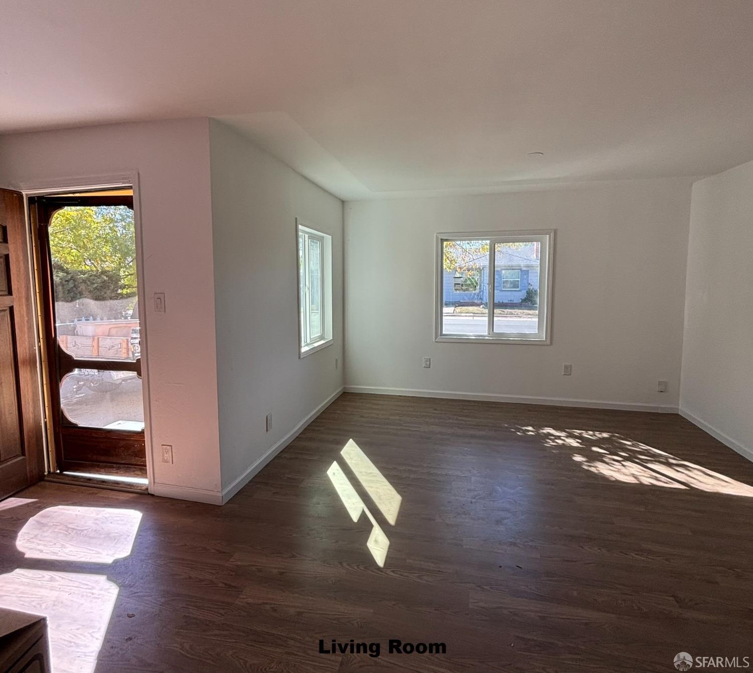 Detail Gallery Image 2 of 12 For 2861 Mount Diablo St, Concord,  CA 94518 - 3 Beds | 2 Baths