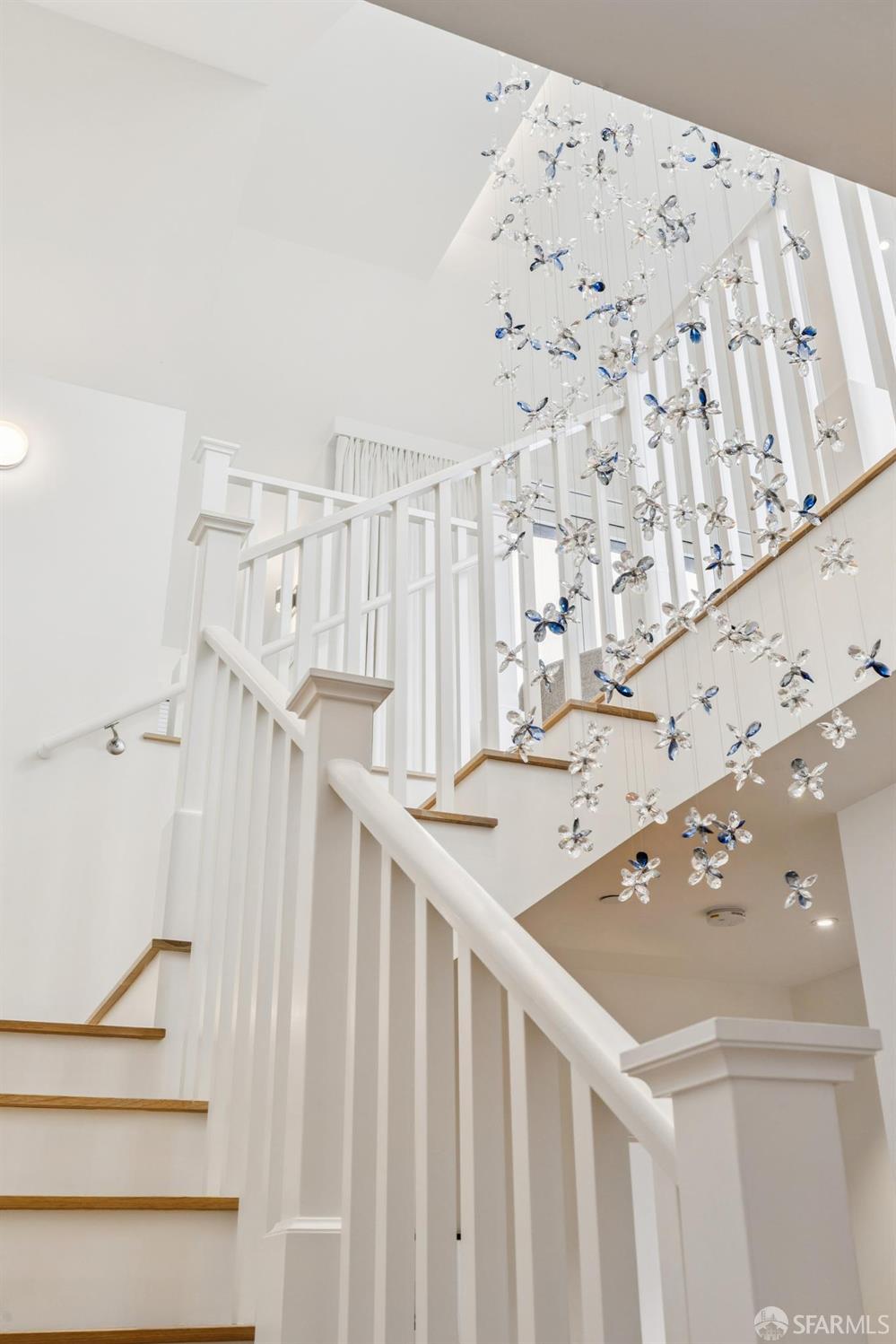 Detail Gallery Image 26 of 67 For 2550 Baker St, San Francisco,  CA 94123 - 3 Beds | 4/1 Baths