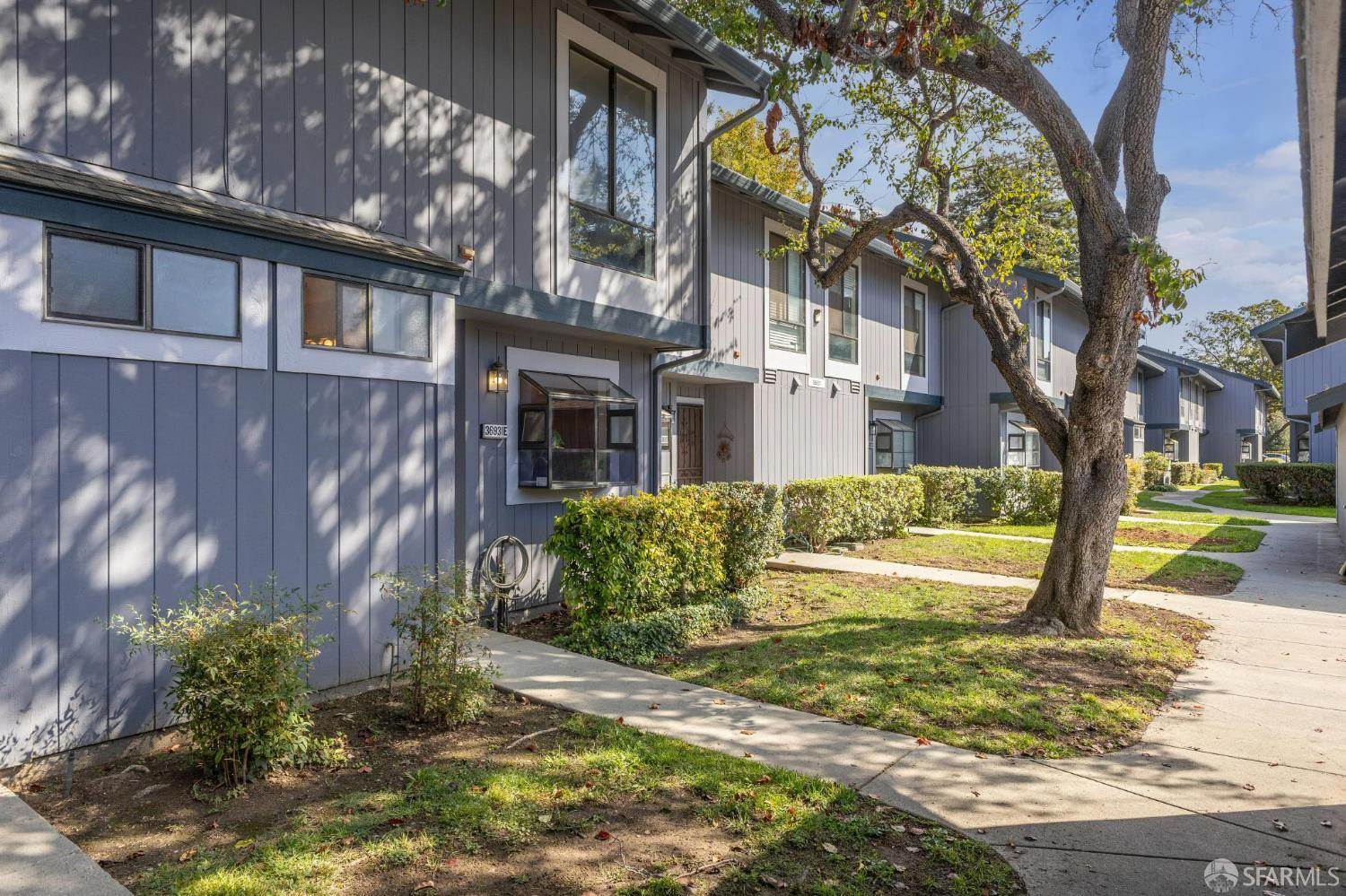 Detail Gallery Image 42 of 42 For 36931 Newark Blvd #E,  Newark,  CA 94560 - 2 Beds | 2/1 Baths