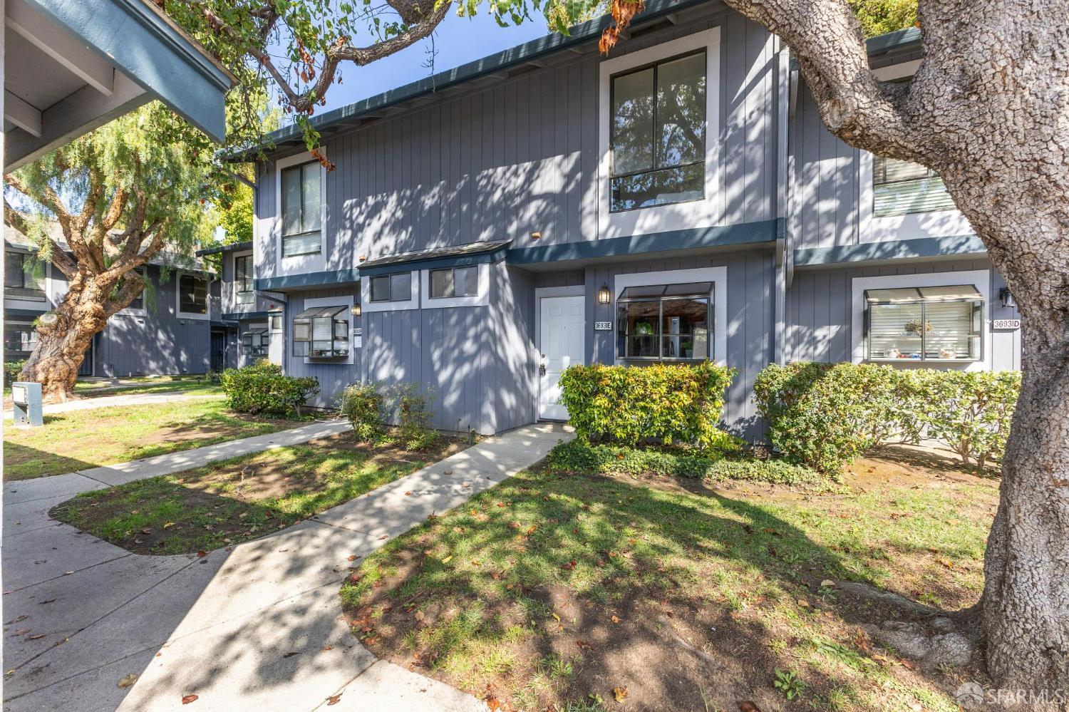 Front Image Thumbnail for SF425083893