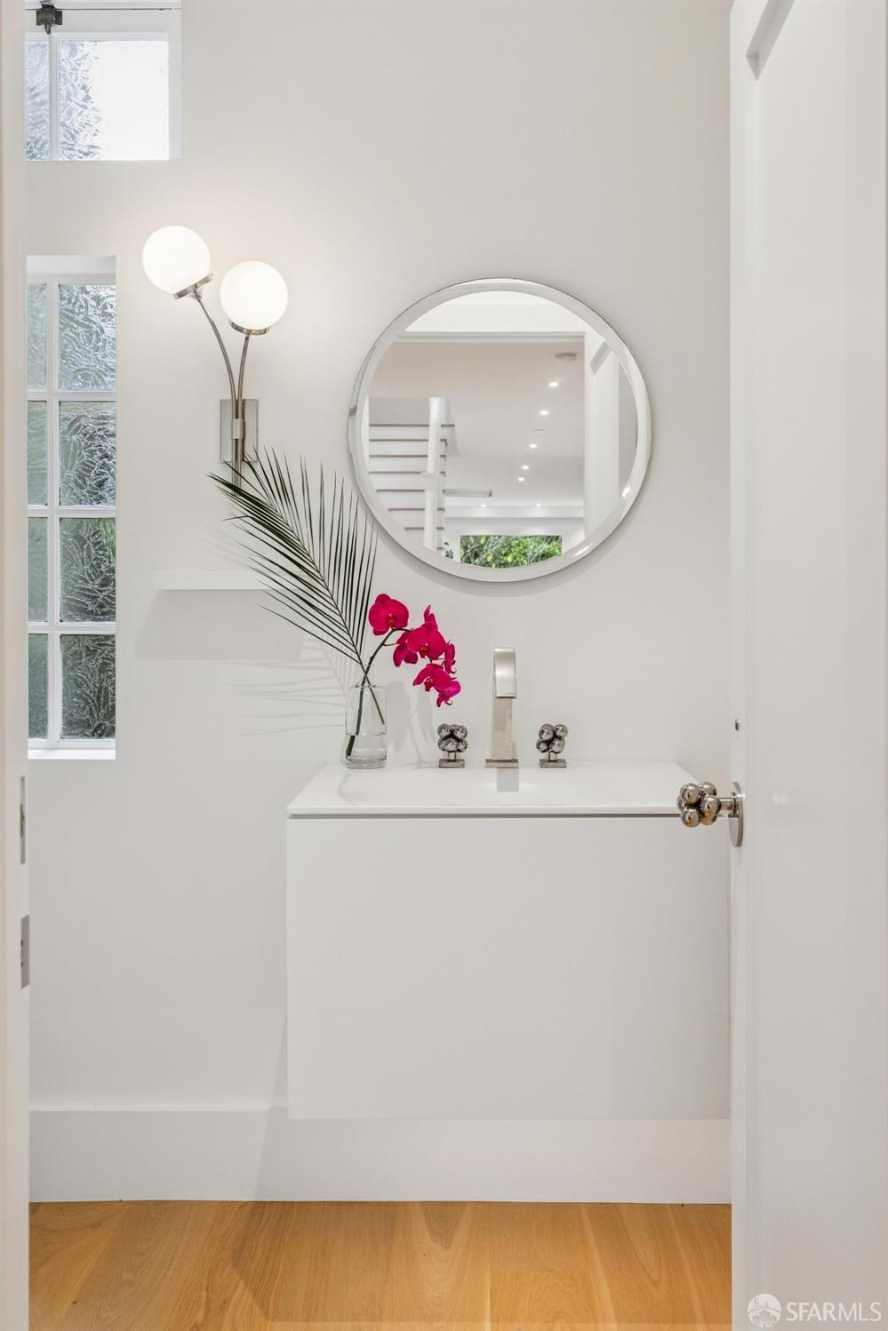 Detail Gallery Image 48 of 67 For 2550 Baker St, San Francisco,  CA 94123 - 3 Beds | 4/1 Baths