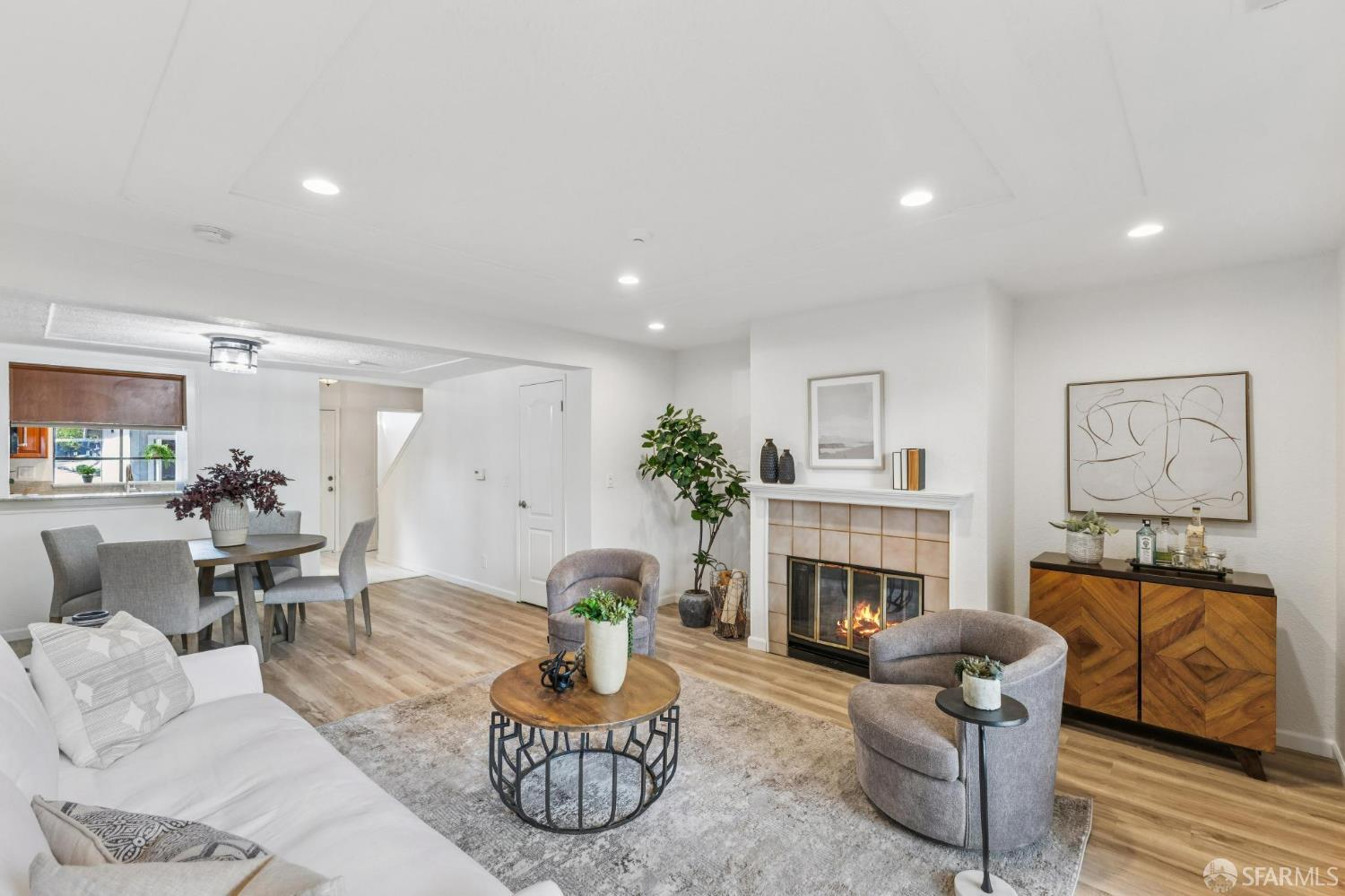 Detail Gallery Image 16 of 42 For 36931 Newark Blvd #E,  Newark,  CA 94560 - 2 Beds | 2/1 Baths