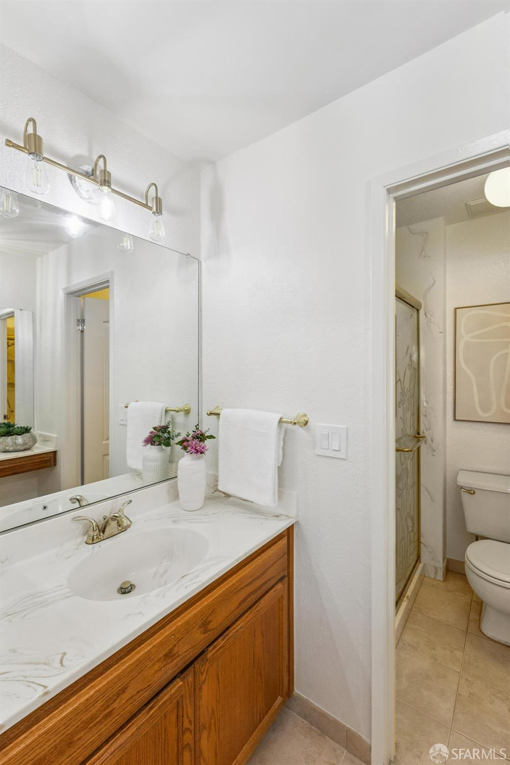 Detail Gallery Image 29 of 42 For 36931 Newark Blvd #E,  Newark,  CA 94560 - 2 Beds | 2/1 Baths