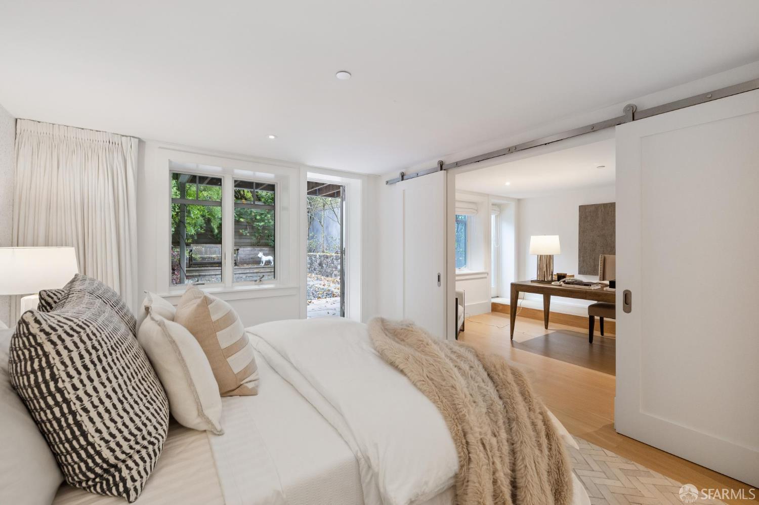 Detail Gallery Image 60 of 67 For 2550 Baker St, San Francisco,  CA 94123 - 3 Beds | 4/1 Baths