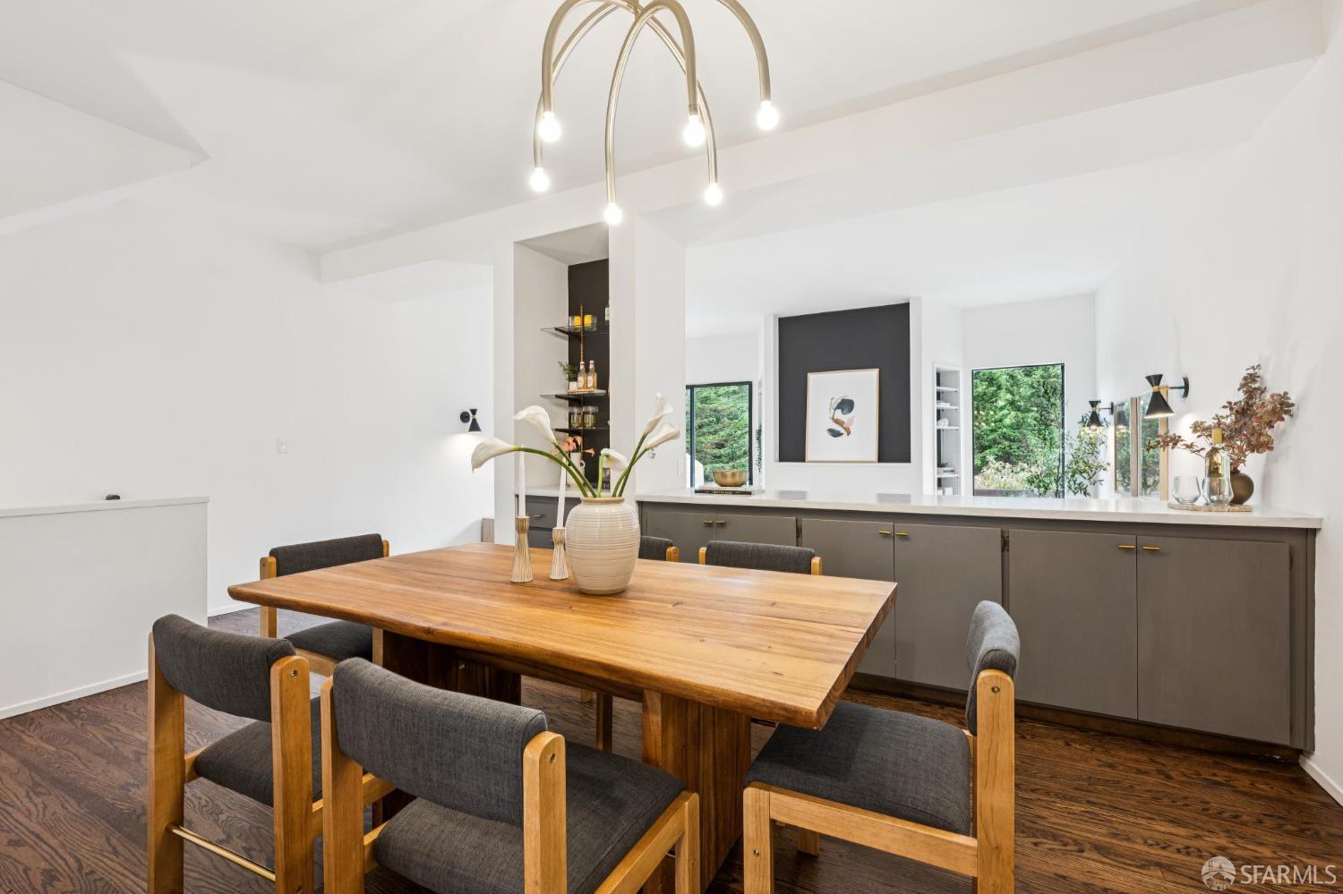 Photo #2: 425083636 Listing: Photo #2