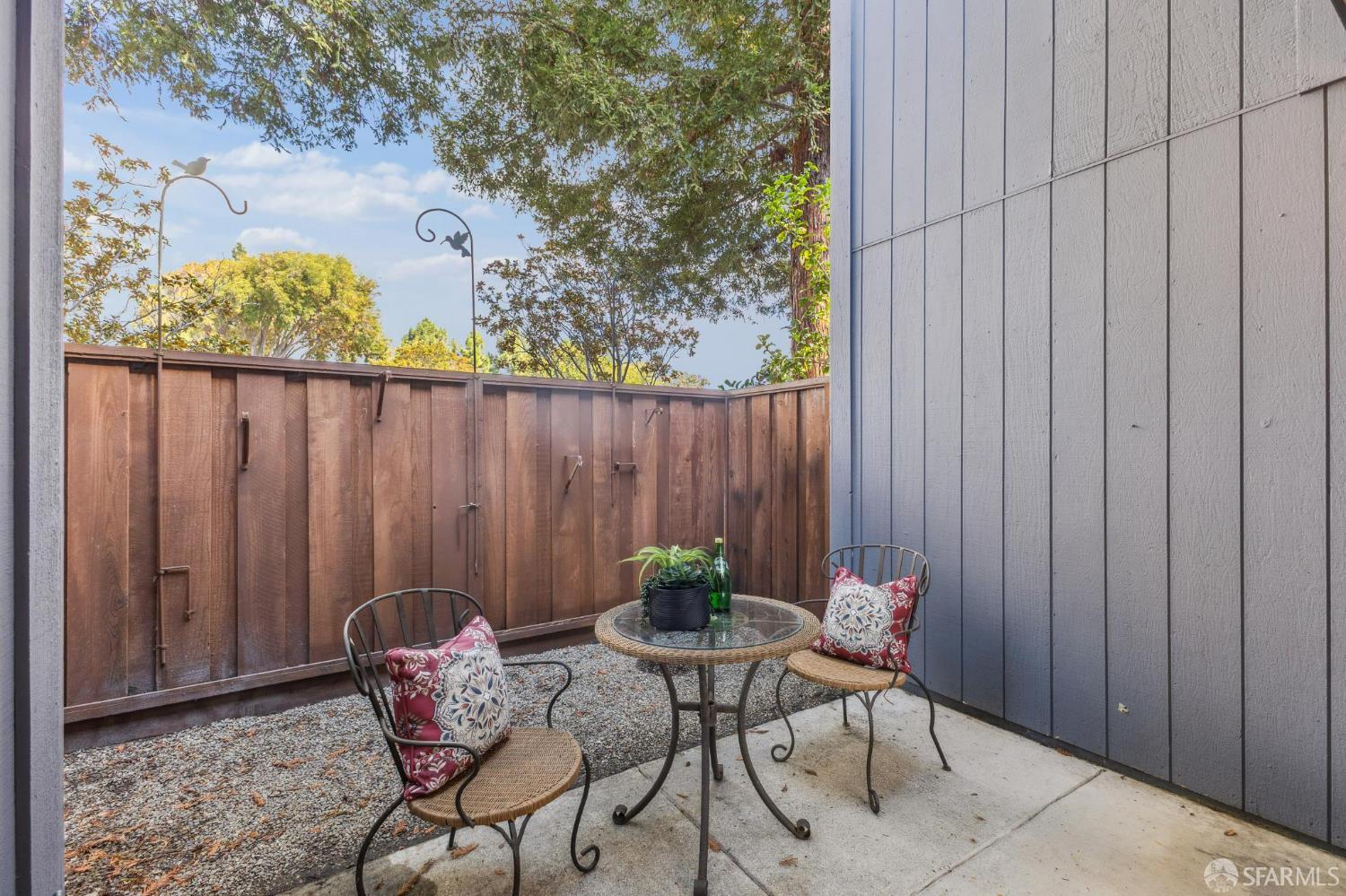 Detail Gallery Image 18 of 42 For 36931 Newark Blvd #E,  Newark,  CA 94560 - 2 Beds | 2/1 Baths