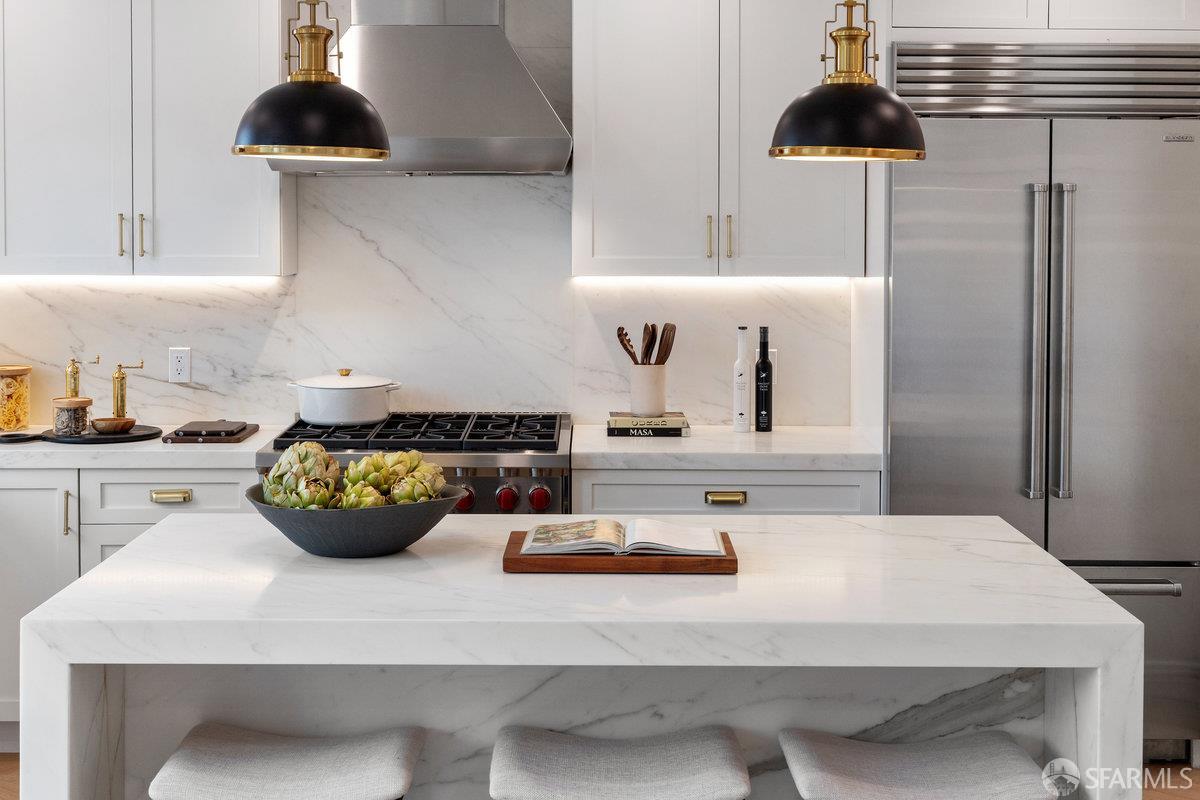 Detail Gallery Image 25 of 83 For 678 28th St, San Francisco,  CA 94131 - 4 Beds | 3/1 Baths