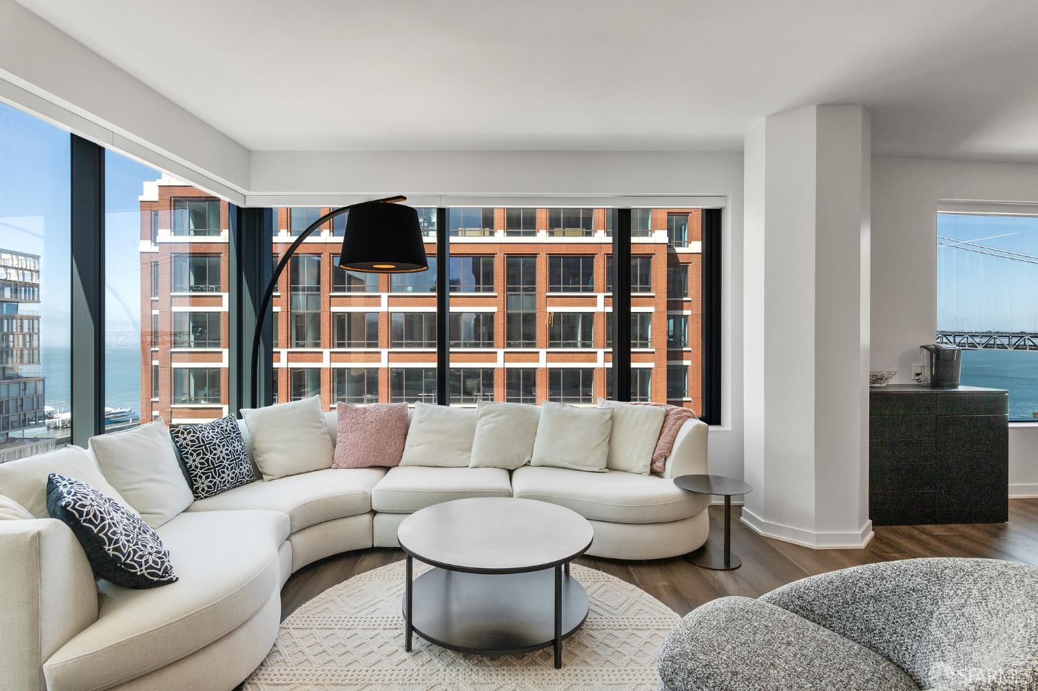 Detail Gallery Image 12 of 37 For 280 Spear St 19g,  San Francisco,  CA 94105 - 2 Beds | 2 Baths