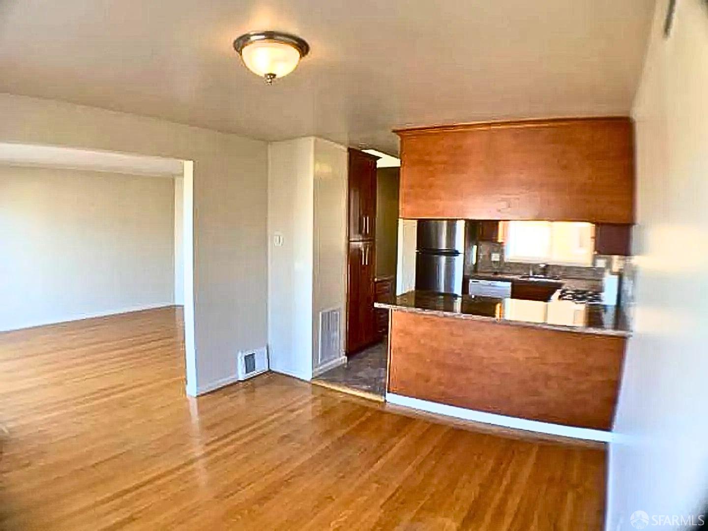 Detail Gallery Image 9 of 20 For 2335 Balboa St, San Francisco,  CA 94121 - – Beds | – Baths