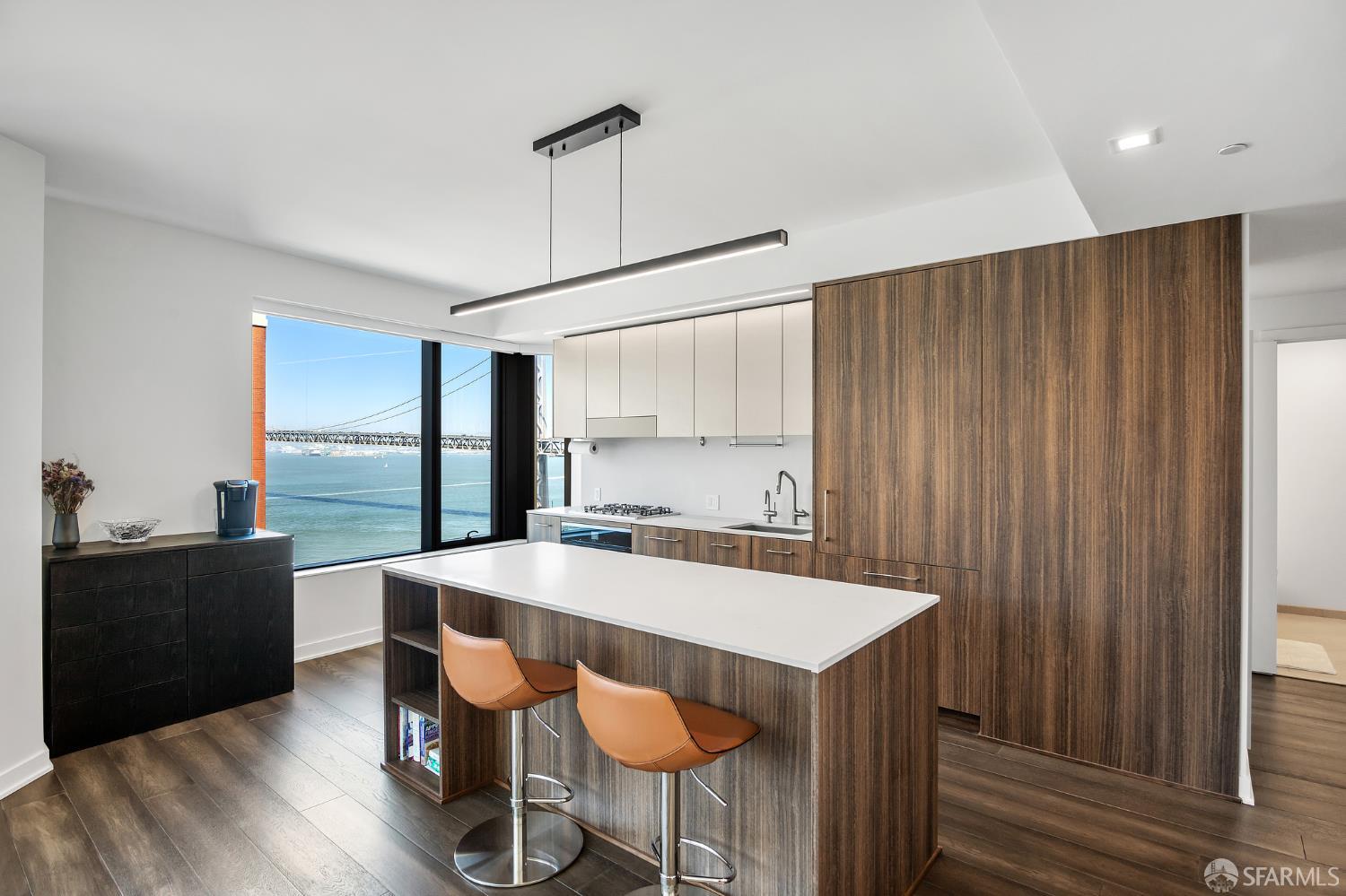 Detail Gallery Image 2 of 37 For 280 Spear St 19g,  San Francisco,  CA 94105 - 2 Beds | 2 Baths