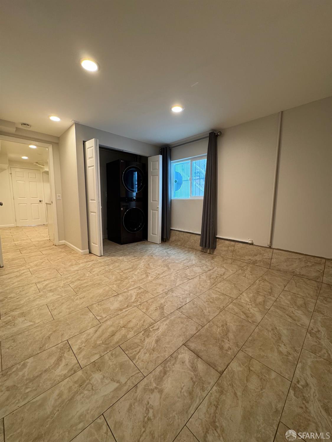 Detail Gallery Image 13 of 20 For 444 Higate Dr #LOWER,  Daly City,  CA 94015 - 3 Beds | 1/1 Baths