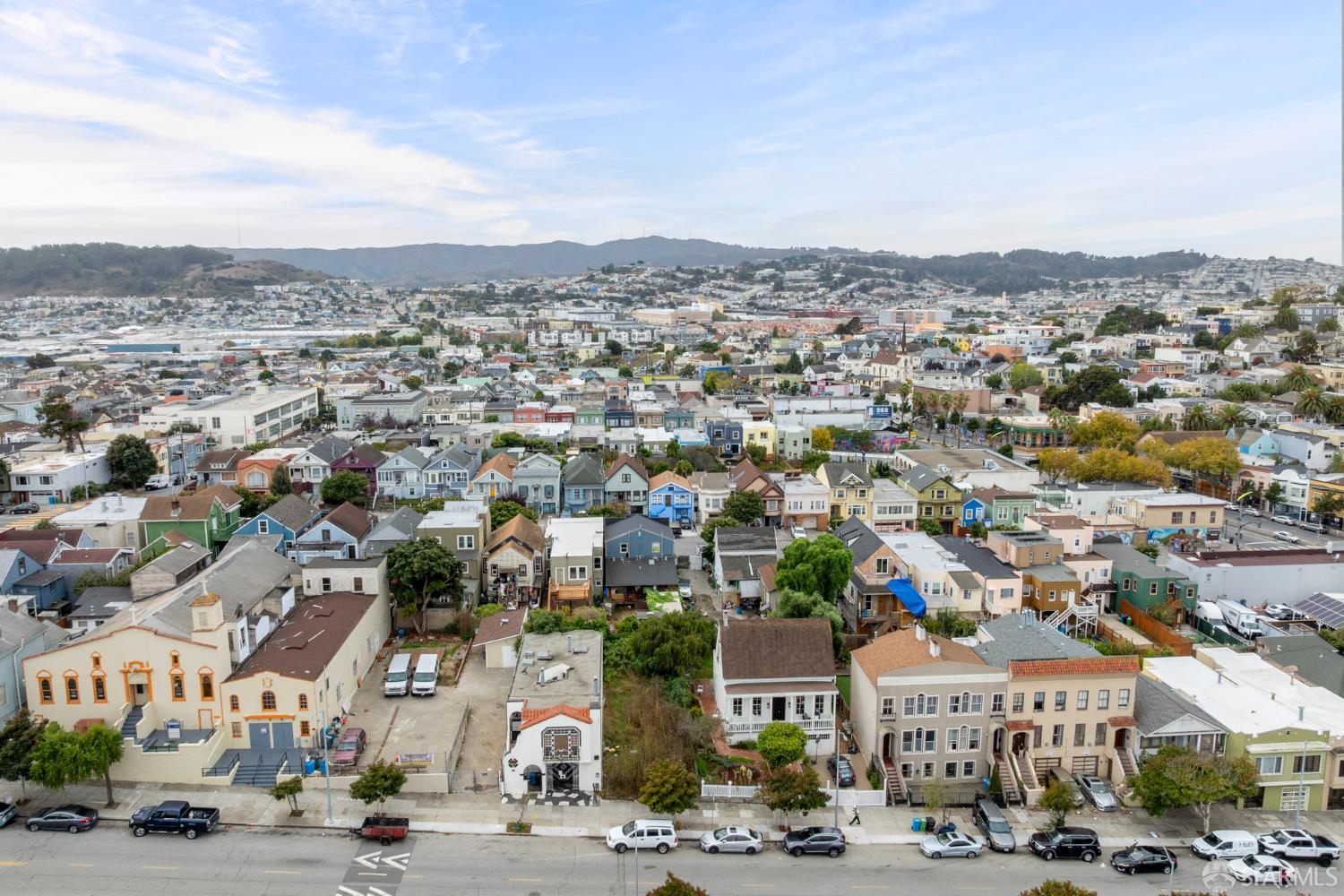 Detail Gallery Image 8 of 11 For 1539 Oakdale Ave, San Francisco,  CA 94124 - – Beds | – Baths