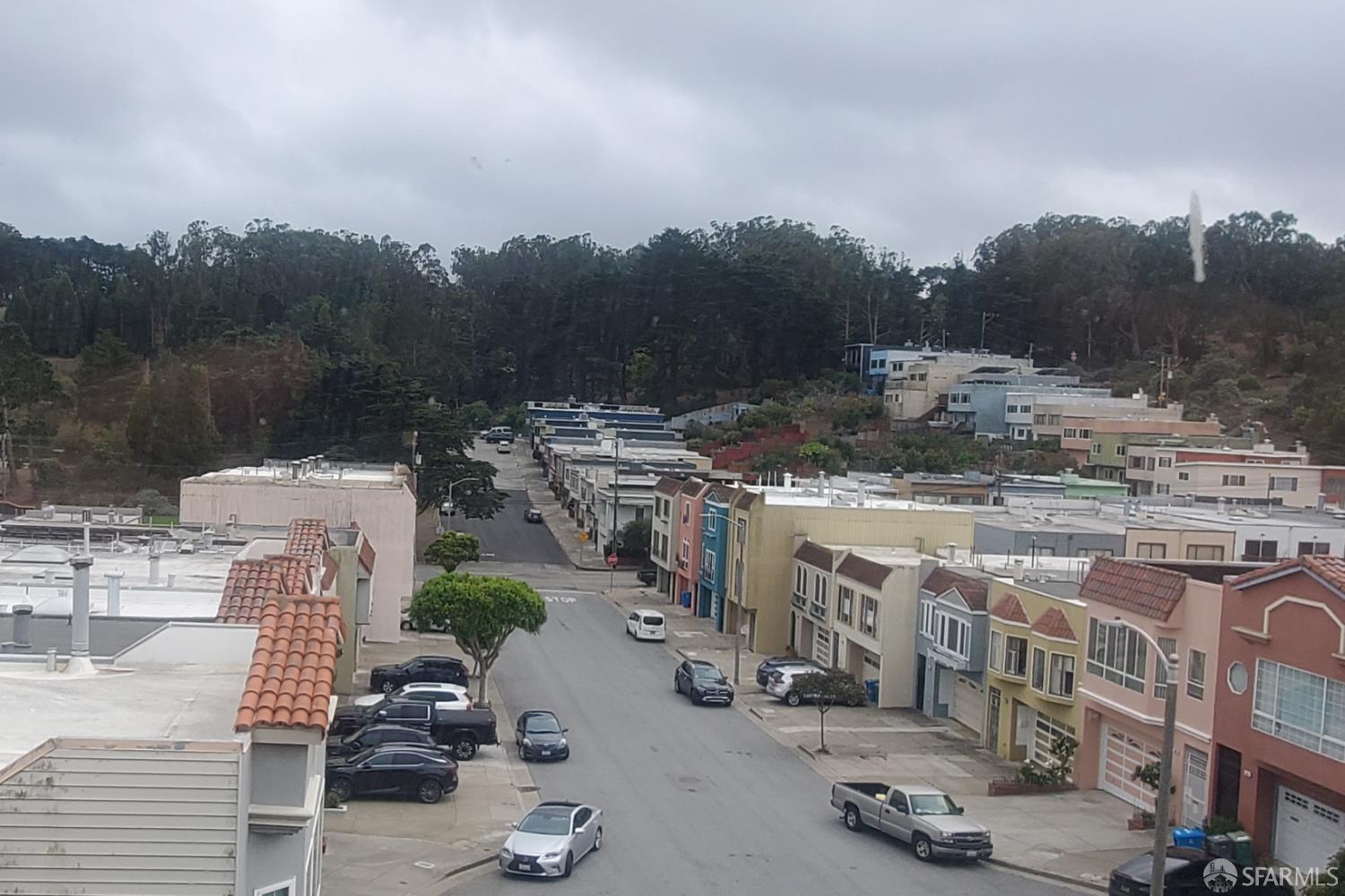 Detail Gallery Image 5 of 5 For 1383 Bacon St, San Francisco,  CA 94134 - 6 Beds | 4 Baths