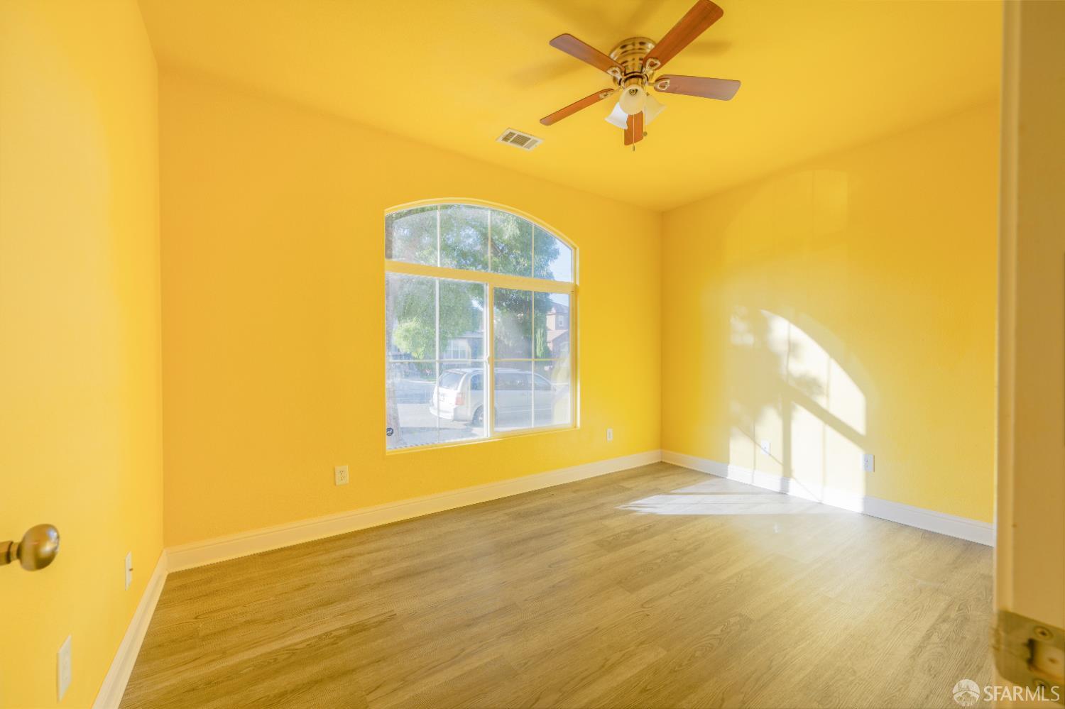 Detail Gallery Image 5 of 55 For 5476 Summerfield Dr, Antioch,  CA 94531 - 5 Beds | 3 Baths