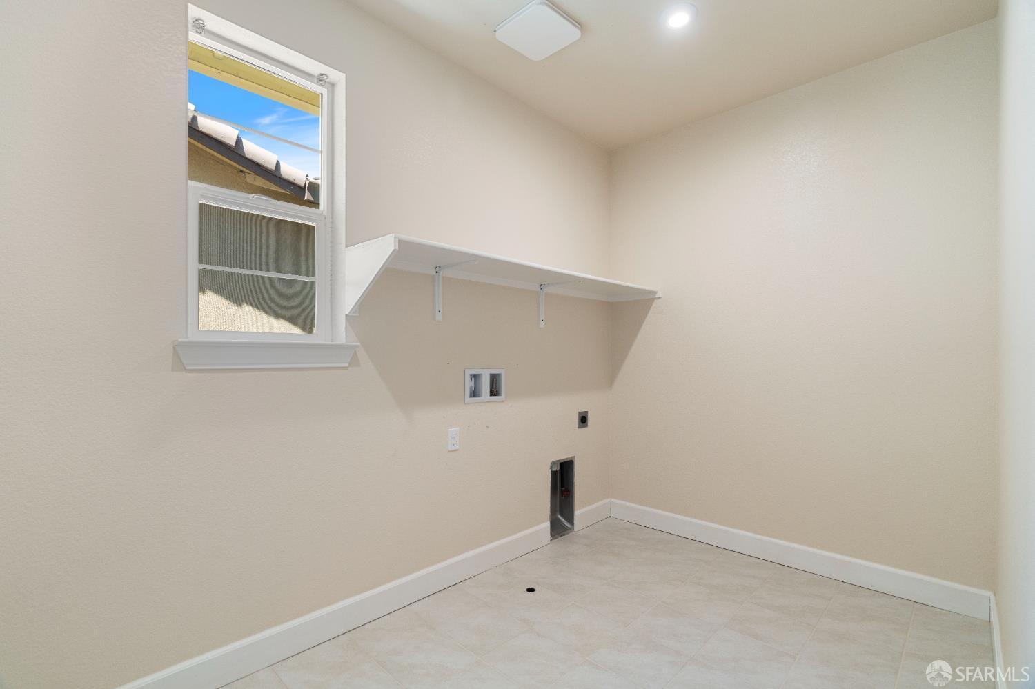 Detail Gallery Image 31 of 53 For 645 Marathon Dr, Oakley,  CA 94561 - 4 Beds | 3/1 Baths