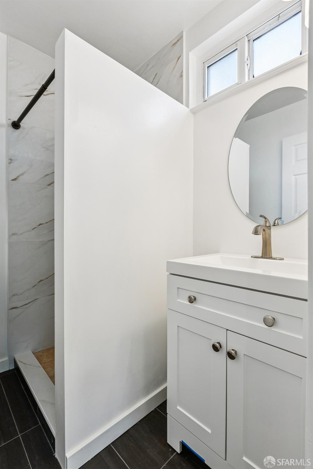 Detail Gallery Image 33 of 91 For 183 Camelia Dr, Daly City,  CA 94015 - 7 Beds | 6 Baths