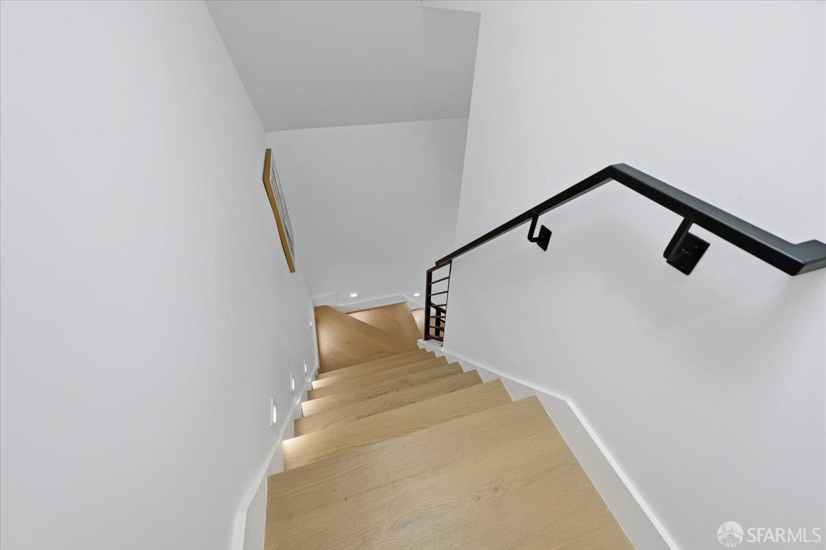 Detail Gallery Image 26 of 54 For 335 Hearst Ave, San Francisco,  CA 94112 - 3 Beds | 2/1 Baths