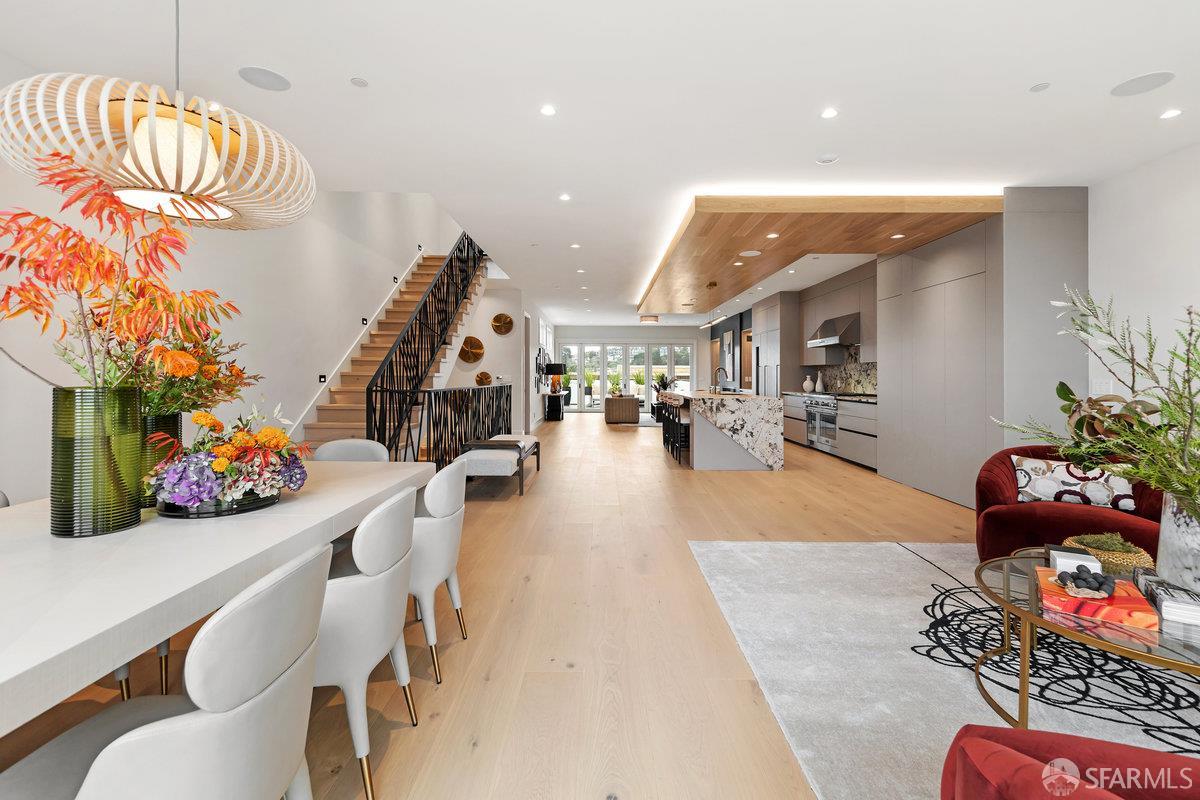 Detail Gallery Image 9 of 96 For 561 Duncan St, San Francisco,  CA 94131 - 4 Beds | 4/2 Baths