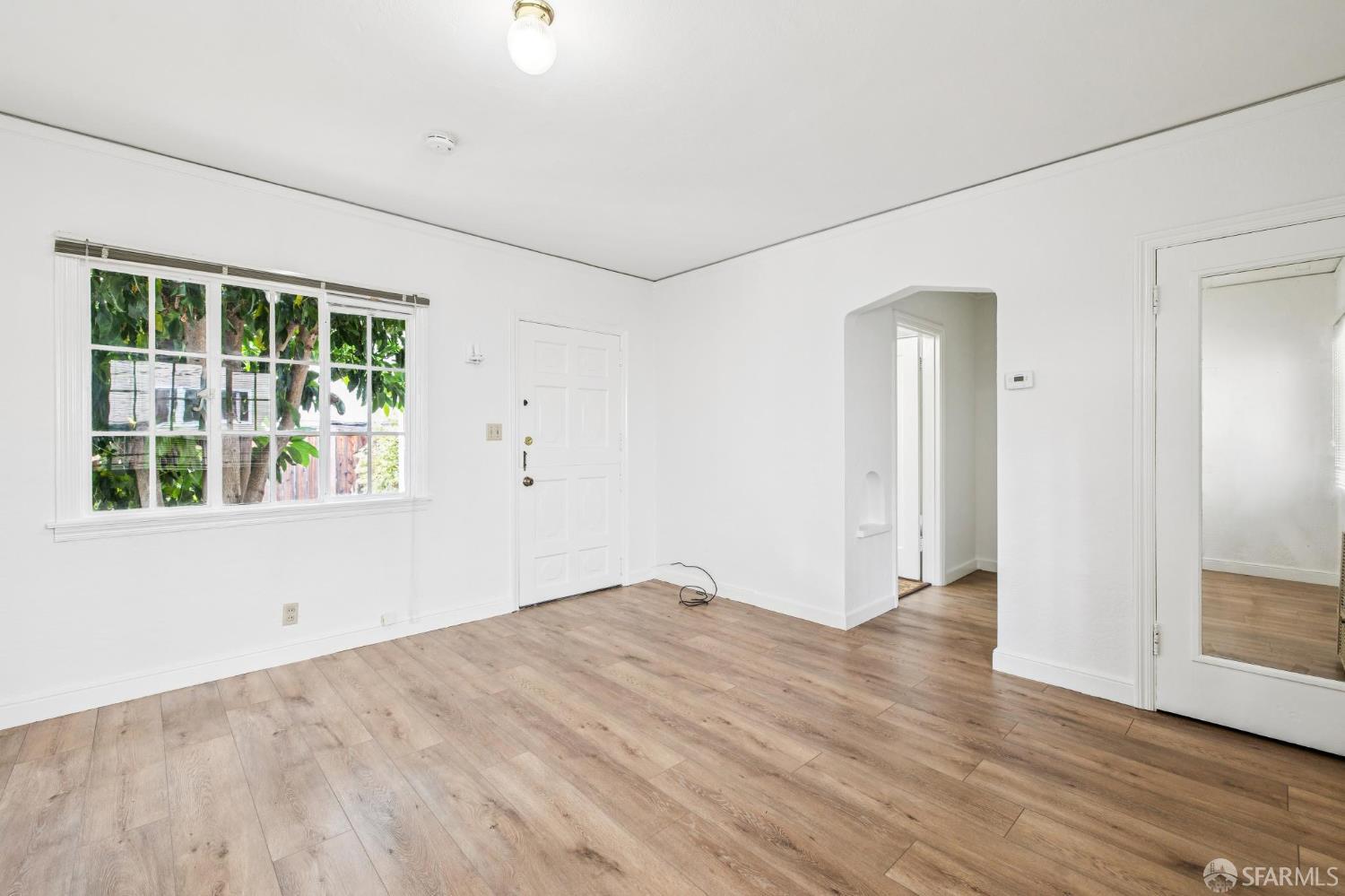 Detail Gallery Image 49 of 72 For 1115 Capuchino Ave, Burlingame,  CA 94010 - 4 Beds | 2 Baths