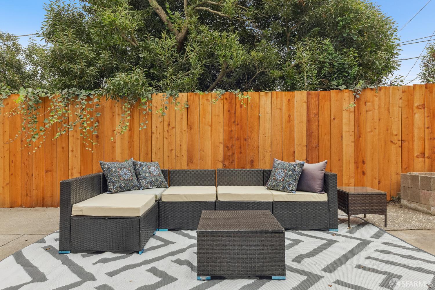 Detail Gallery Image 82 of 91 For 183 Camelia Dr, Daly City,  CA 94015 - 7 Beds | 6 Baths