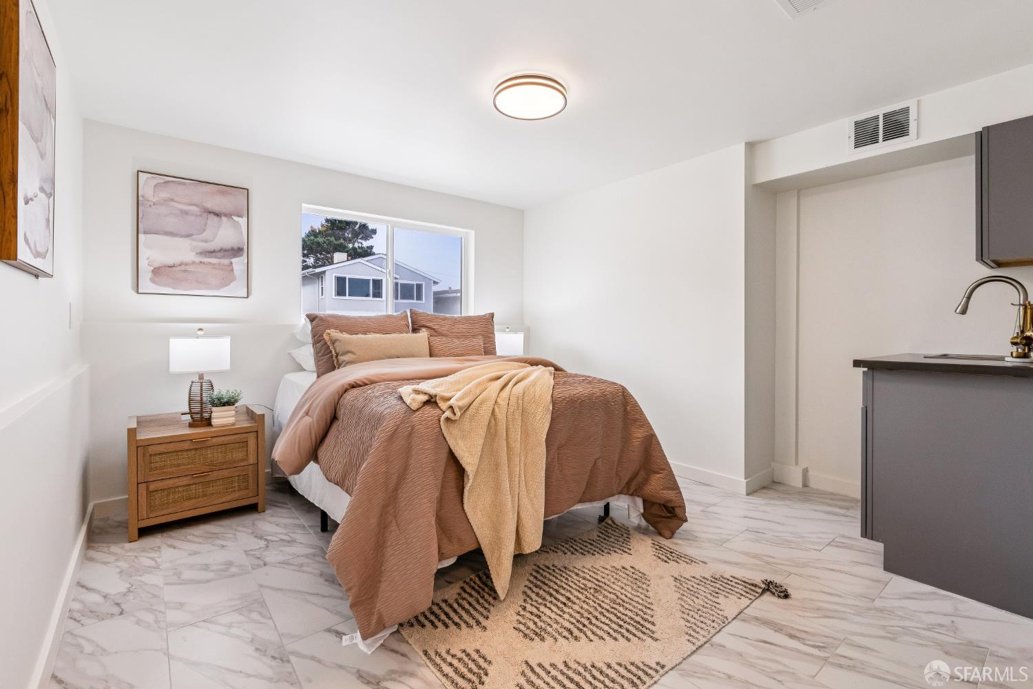 Detail Gallery Image 46 of 91 For 183 Camelia Dr, Daly City,  CA 94015 - 7 Beds | 6 Baths