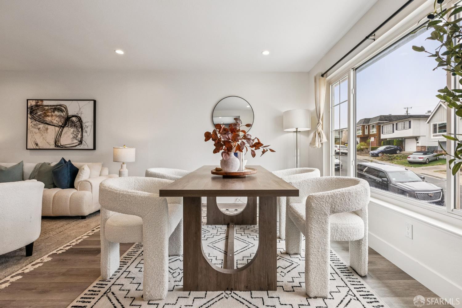 Detail Gallery Image 19 of 91 For 183 Camelia Dr, Daly City,  CA 94015 - 7 Beds | 6 Baths