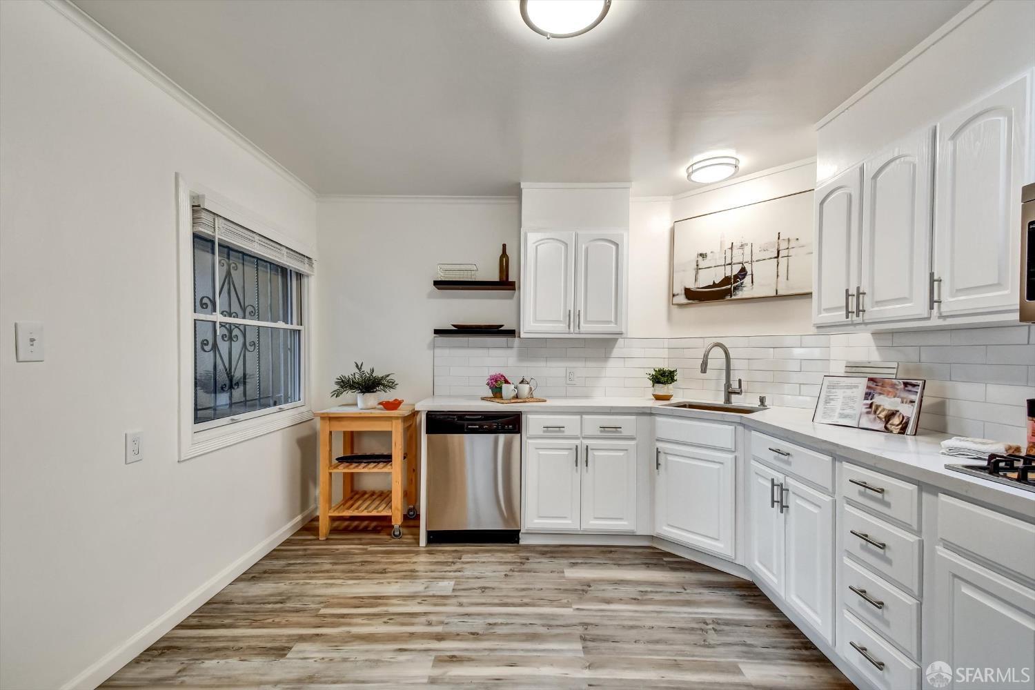 Detail Gallery Image 13 of 57 For 531 Arch St, San Francisco,  CA 94132 - 2 Beds | 1 Baths