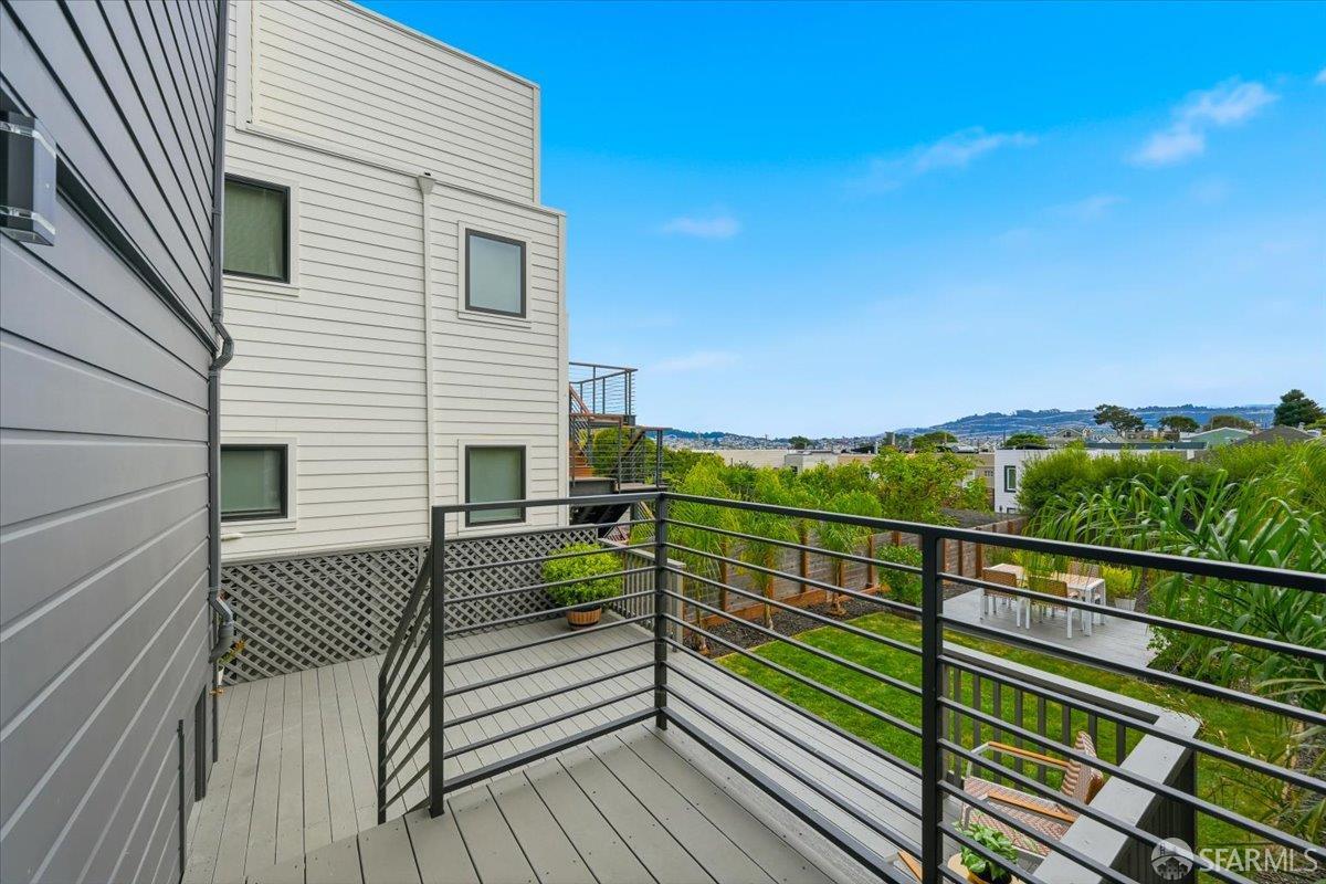 Detail Gallery Image 34 of 54 For 335 Hearst Ave, San Francisco,  CA 94112 - 3 Beds | 2/1 Baths