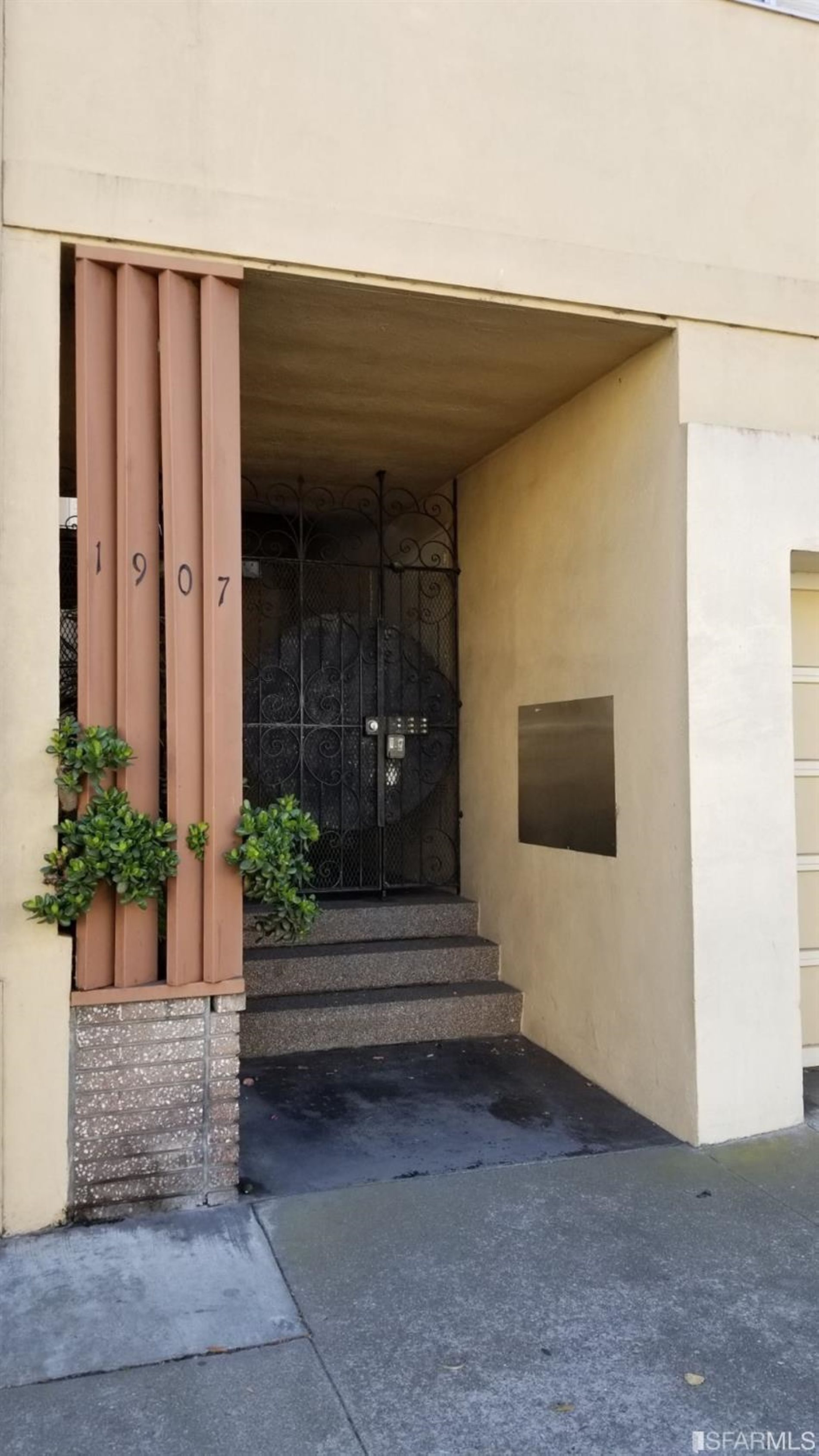 Detail Gallery Image 15 of 15 For 1907 Greenwich St #3,  San Francisco,  CA 94123 - 0 Beds | 1 Baths