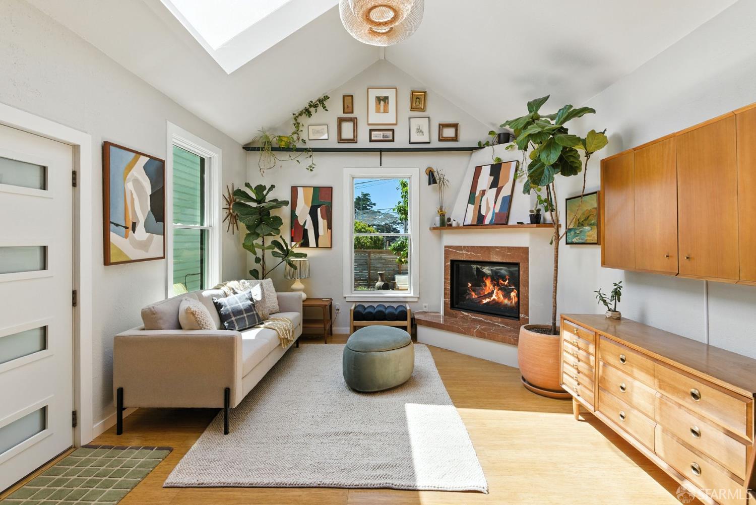 Detail Gallery Image 4 of 58 For 502 Plymouth Ave, San Francisco,  CA 94112 - 2 Beds | 1 Baths