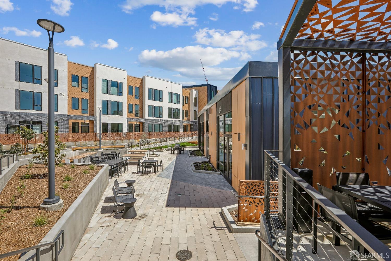 Photo #14: 425084227 Listing: Photo #14