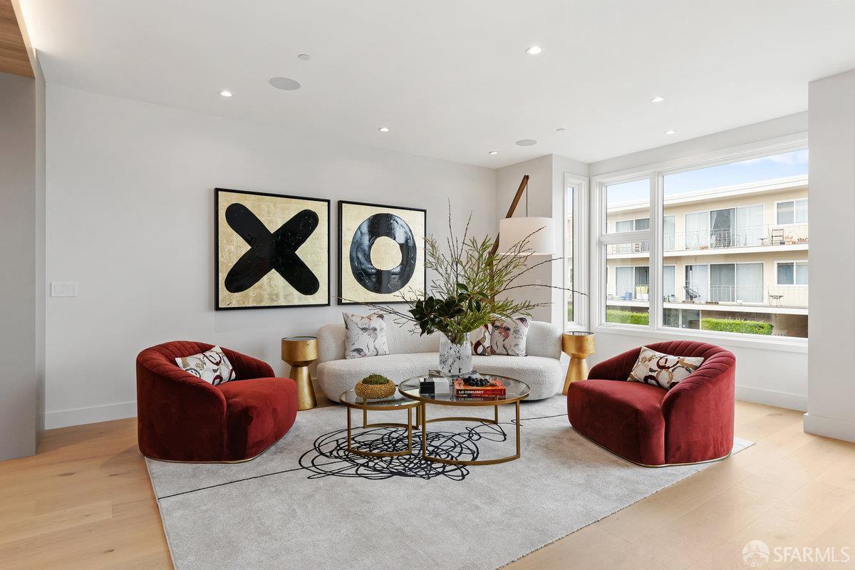 Detail Gallery Image 6 of 96 For 561 Duncan St, San Francisco,  CA 94131 - 4 Beds | 4/2 Baths