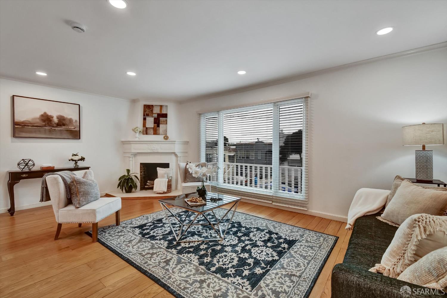 Detail Gallery Image 2 of 57 For 531 Arch St, San Francisco,  CA 94132 - 2 Beds | 1 Baths