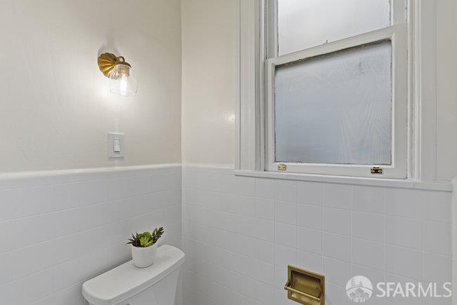 Detail Gallery Image 40 of 49 For 951 Leavenworth St, San Francisco,  CA 94109 - 3 Beds | 2 Baths