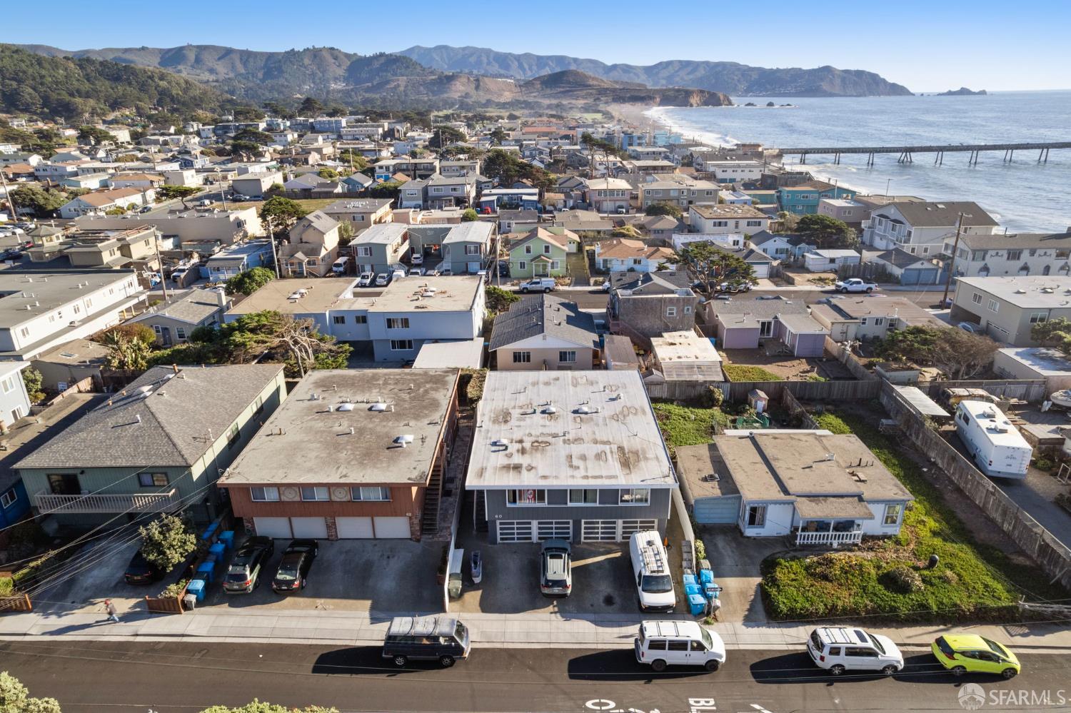 Detail Gallery Image 2 of 8 For 60 Paloma Ave, Pacifica,  CA 94044 - – Beds | – Baths