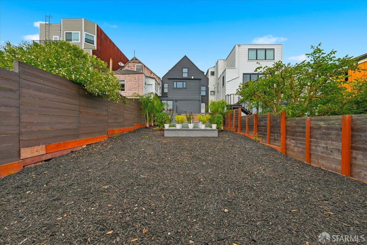 Detail Gallery Image 44 of 54 For 335 Hearst Ave, San Francisco,  CA 94112 - 3 Beds | 2/1 Baths