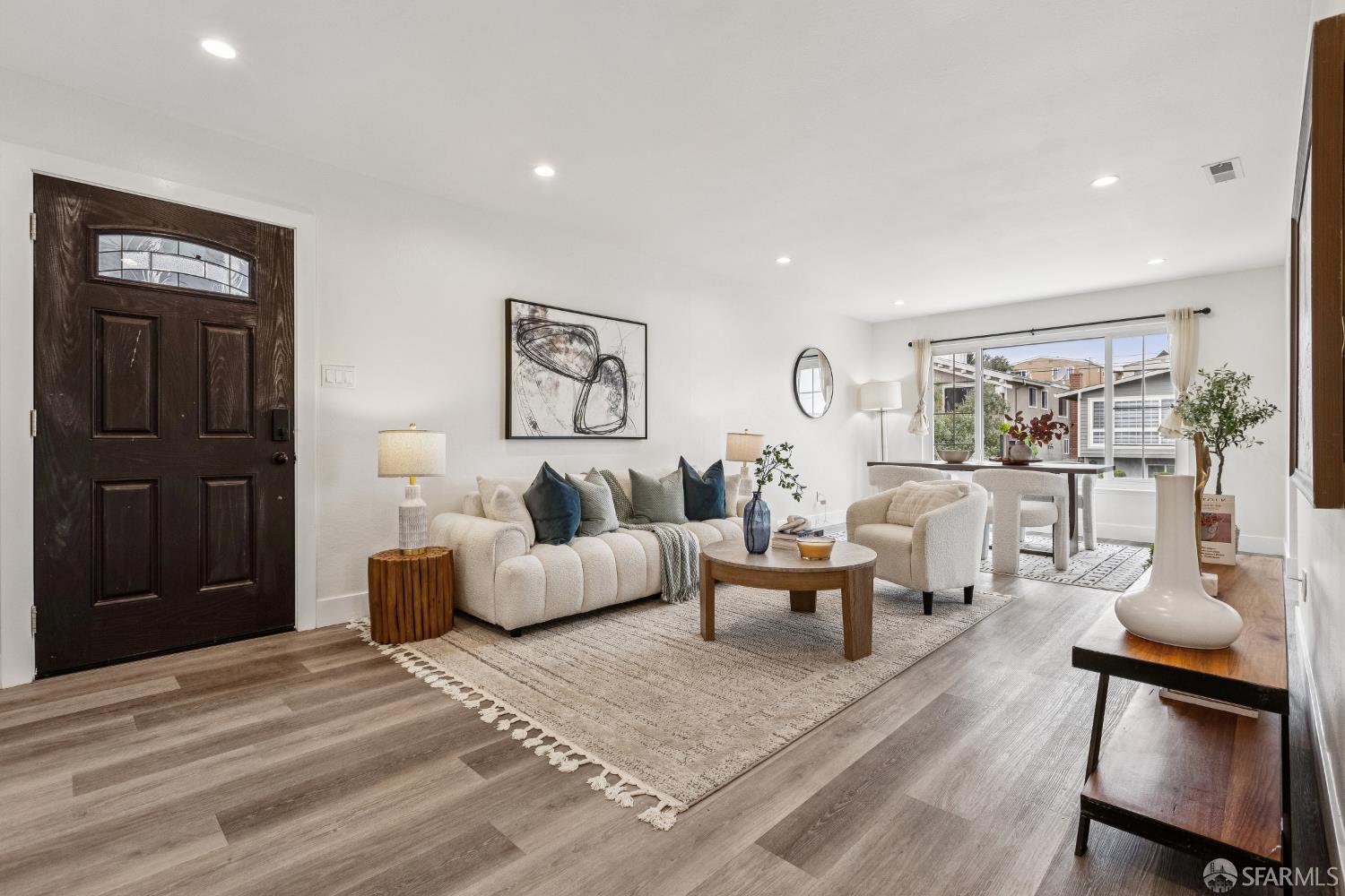 Detail Gallery Image 13 of 91 For 183 Camelia Dr, Daly City,  CA 94015 - 7 Beds | 6 Baths