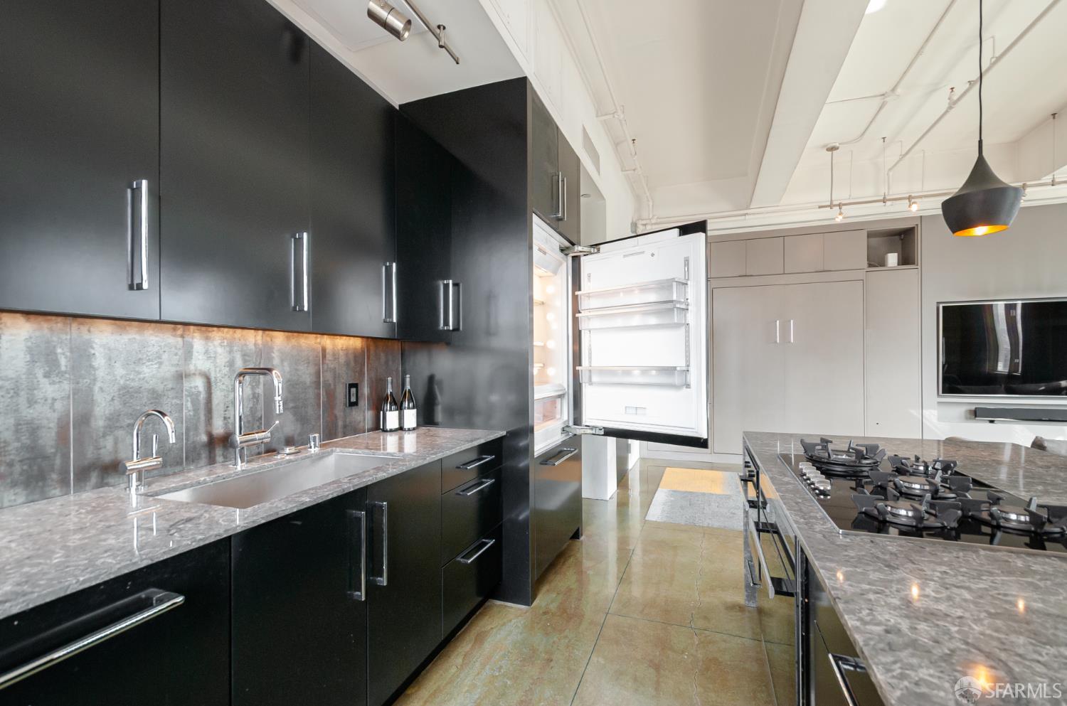 Detail Gallery Image 9 of 21 For 2 Mint Plz #905,  San Francisco,  CA 94103 - 1 Beds | 1 Baths