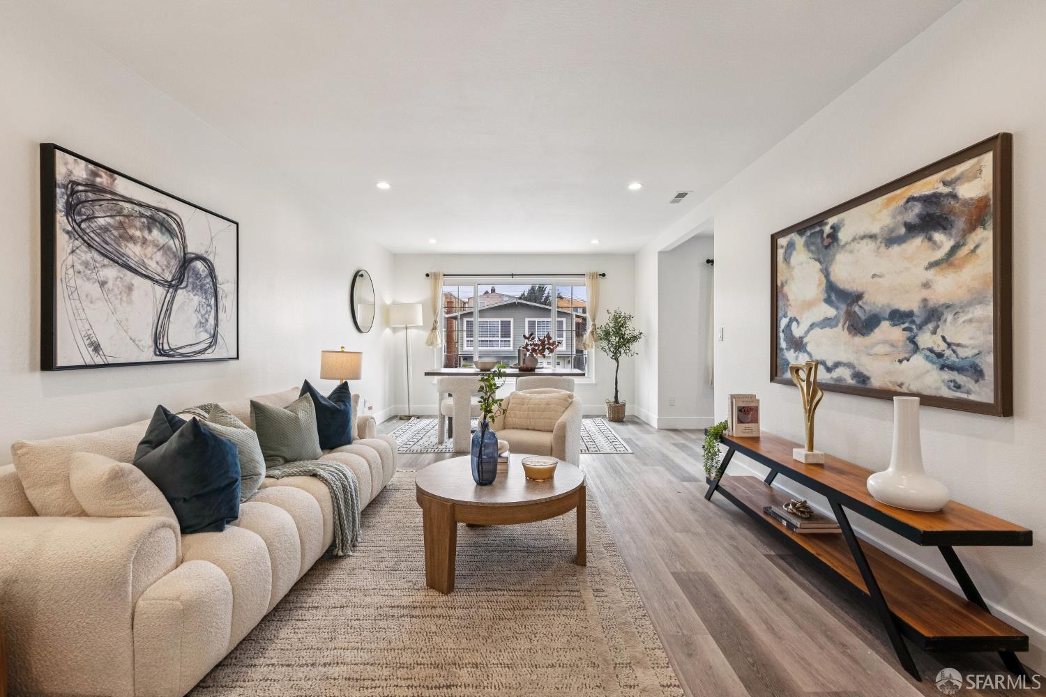 Detail Gallery Image 12 of 91 For 183 Camelia Dr, Daly City,  CA 94015 - 7 Beds | 6 Baths