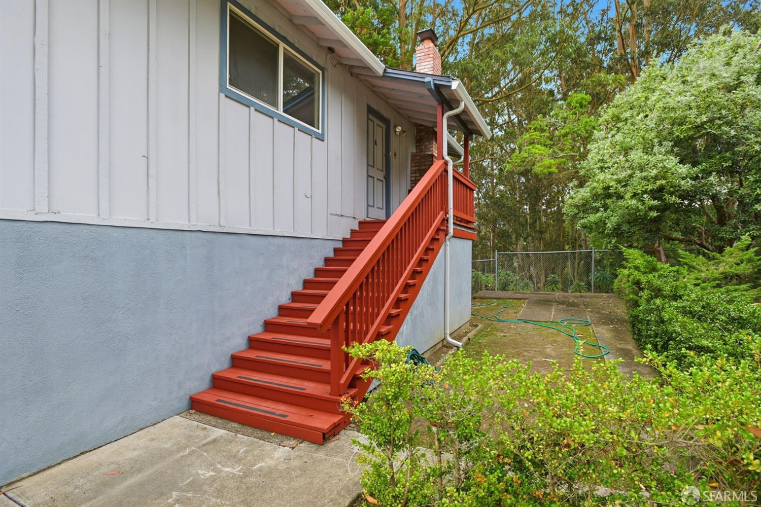 Detail Gallery Image 4 of 46 For 1191 Alicante Dr, Pacifica,  CA 94044 - 3 Beds | 2 Baths