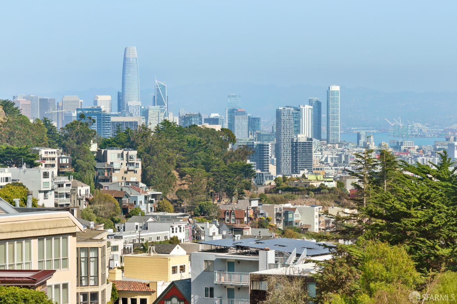 Detail Gallery Image 39 of 42 For 376 Corbett Ave, San Francisco,  CA 94114 - 3 Beds | 3 Baths