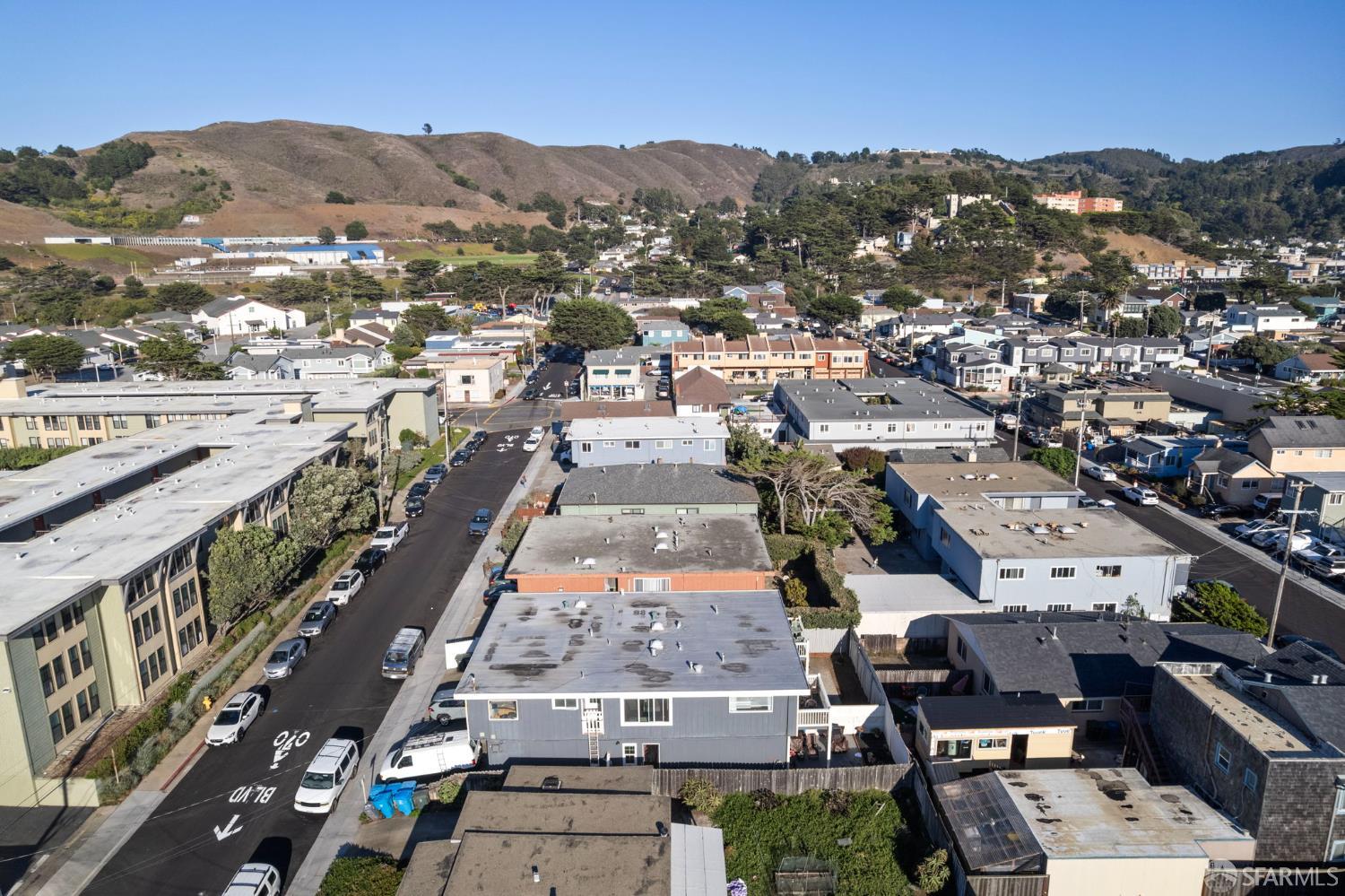 Detail Gallery Image 5 of 8 For 60 Paloma Ave, Pacifica,  CA 94044 - – Beds | – Baths