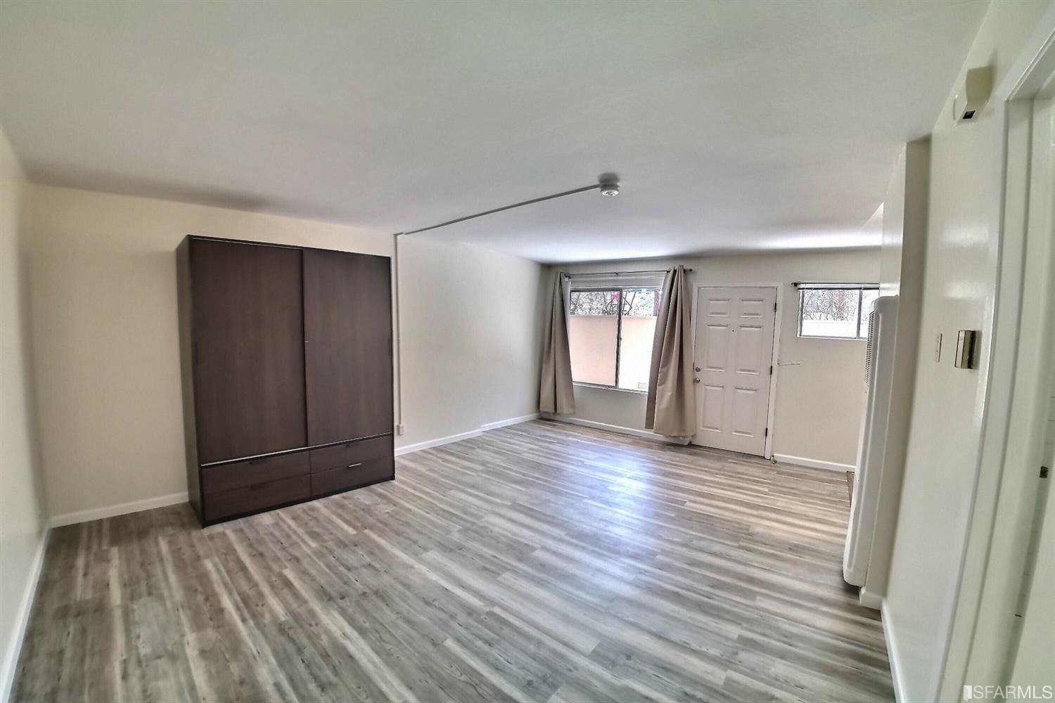 Detail Gallery Image 8 of 15 For 1907 Greenwich St #3,  San Francisco,  CA 94123 - 0 Beds | 1 Baths