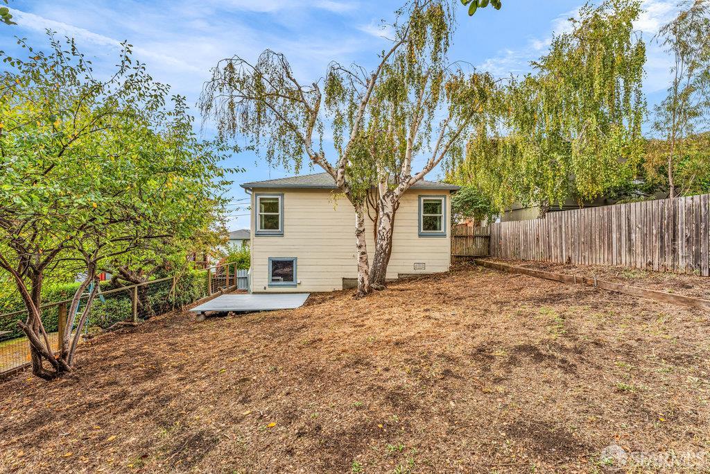 Detail Gallery Image 45 of 49 For 2034 Carquinez Ave, El Cerrito,  CA 94530 - 2 Beds | 1 Baths