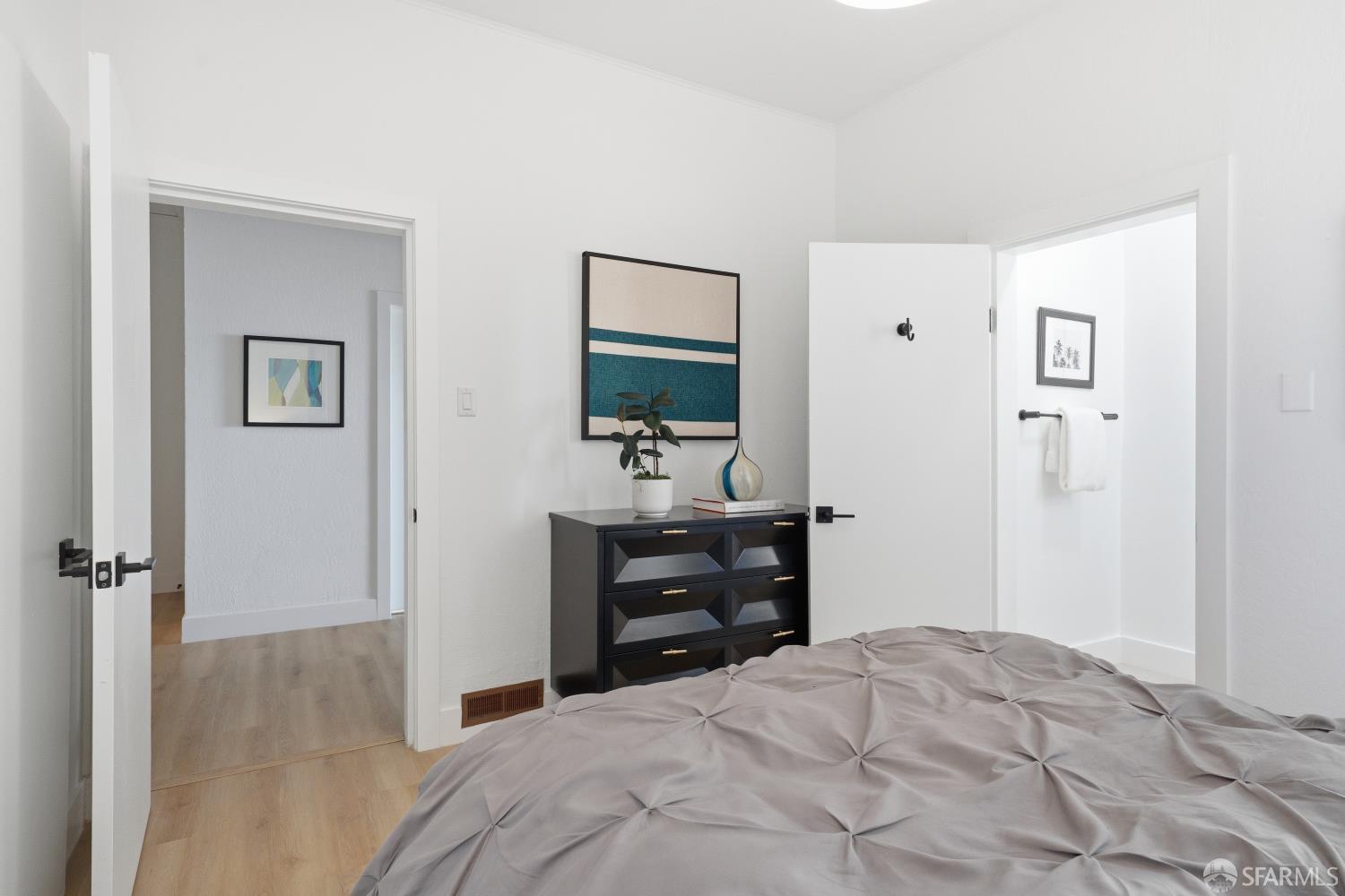 Detail Gallery Image 22 of 52 For 573 Connecticut St, San Francisco,  CA 94107 - 5 Beds | 3 Baths