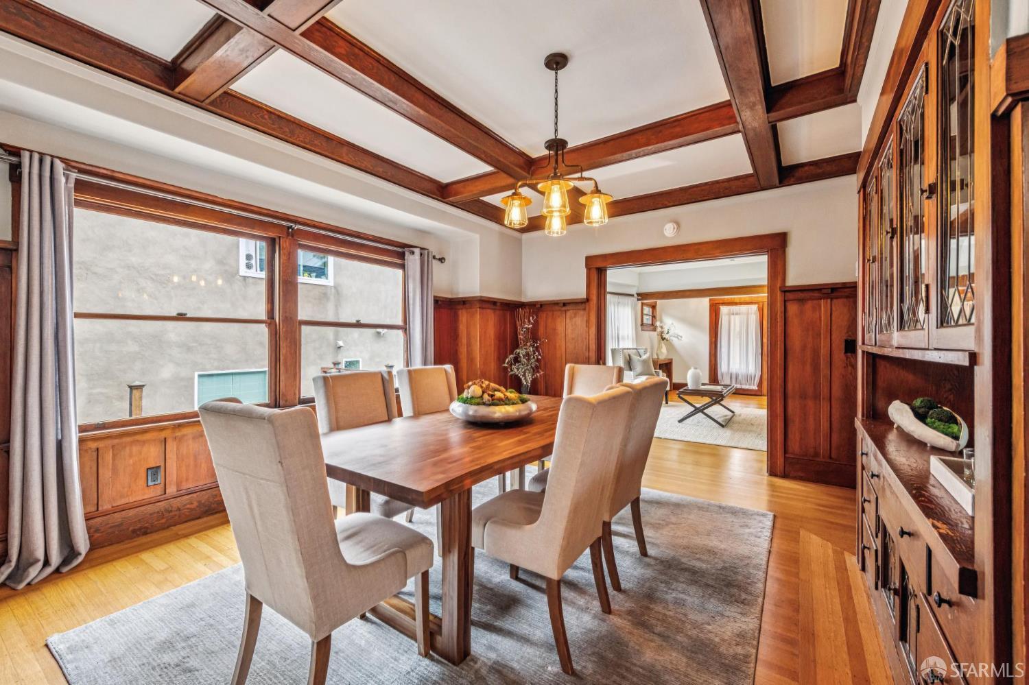 Detail Gallery Image 12 of 56 For 526 52nd St, Oakland,  CA 94609 - 2 Beds | 1/2 Baths