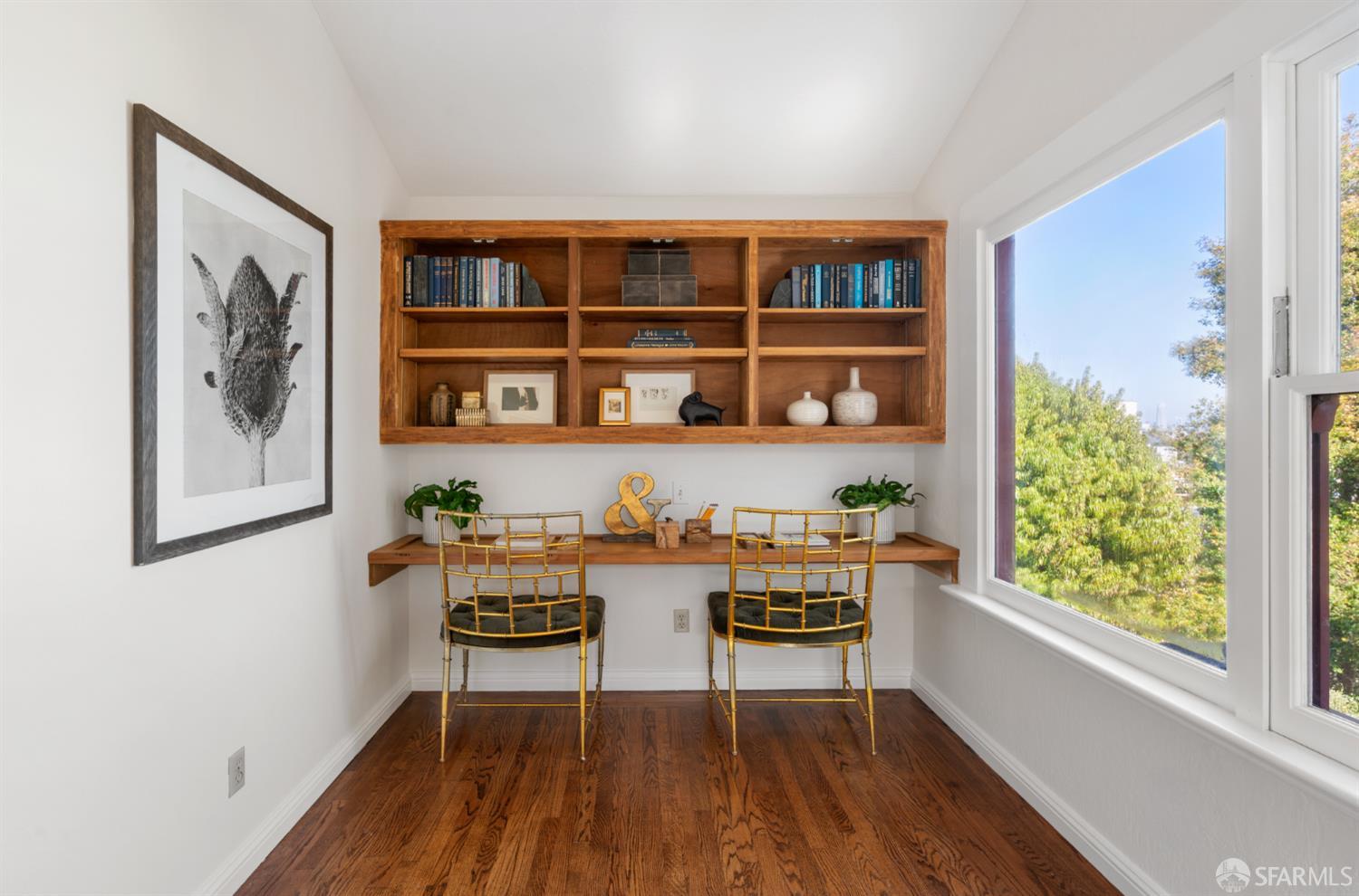 Detail Gallery Image 21 of 42 For 376 Corbett Ave, San Francisco,  CA 94114 - 3 Beds | 3 Baths