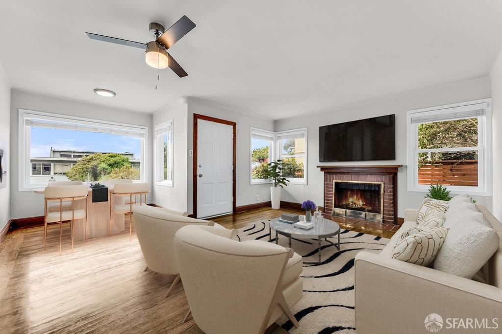 Detail Gallery Image 8 of 49 For 2034 Carquinez Ave, El Cerrito,  CA 94530 - 2 Beds | 1 Baths