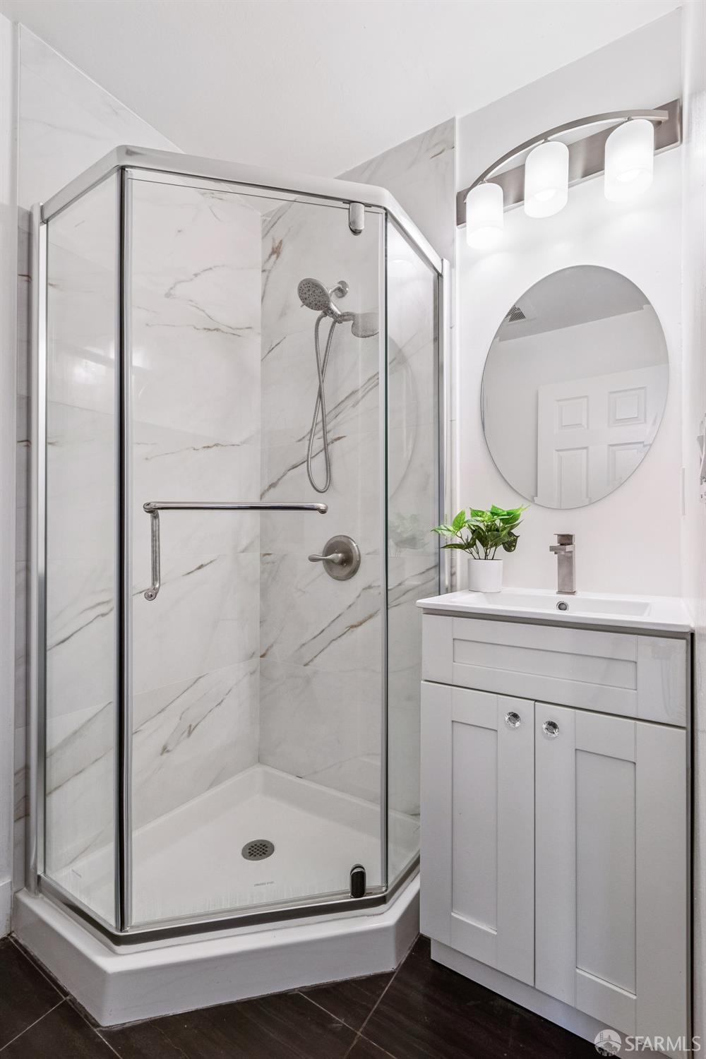 Detail Gallery Image 45 of 91 For 183 Camelia Dr, Daly City,  CA 94015 - 7 Beds | 6 Baths